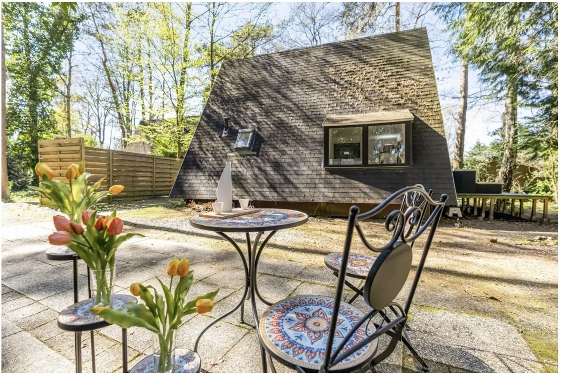 Instapklare vakantiewoning (punthuisje) met 2 slaapkamers op vakantiedomein Sonnevijver! foto {{pictureIndex}}