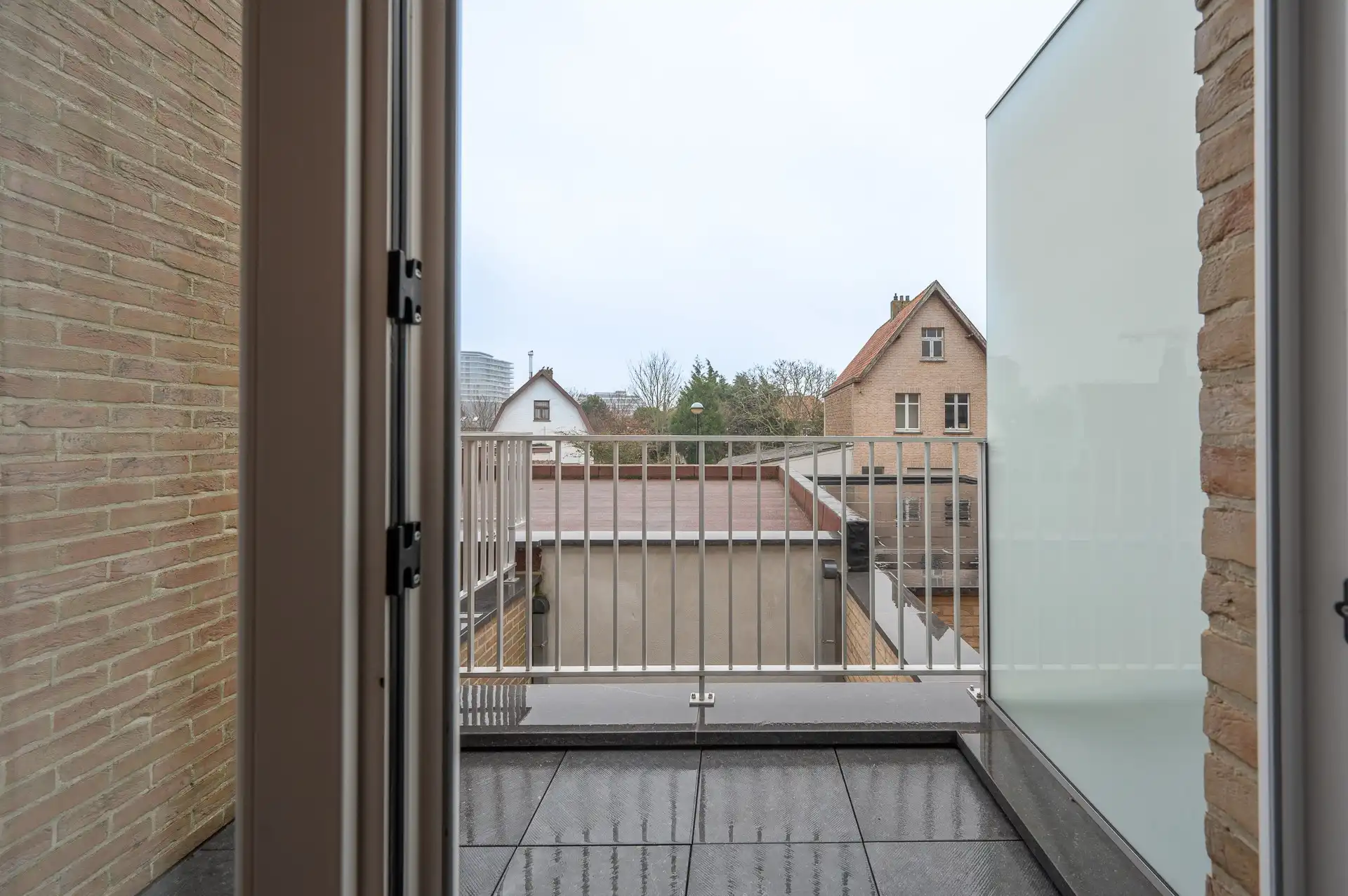 Ongemeubeld: prachtig nieuw en zonnig appartement nabij het centrum en de zeedijk! foto 15