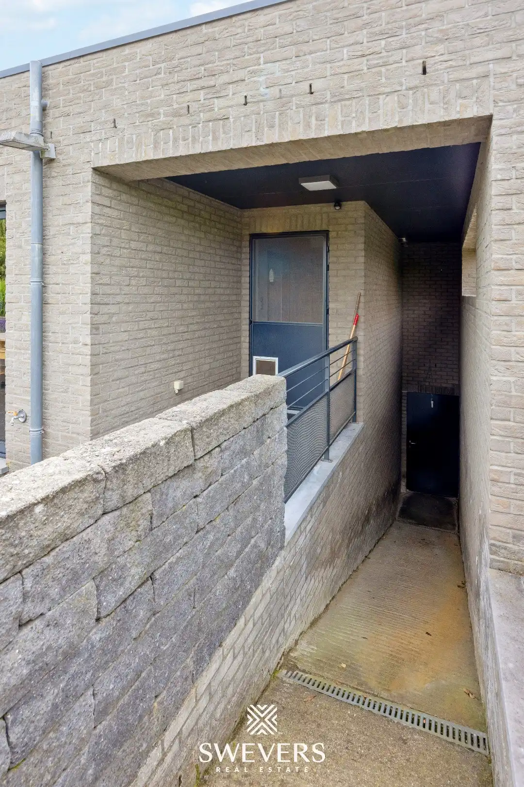 Gezinswoning met 4 slaapkamers en praktijkruimte op een rustige locatie in Zonhoven foto 36