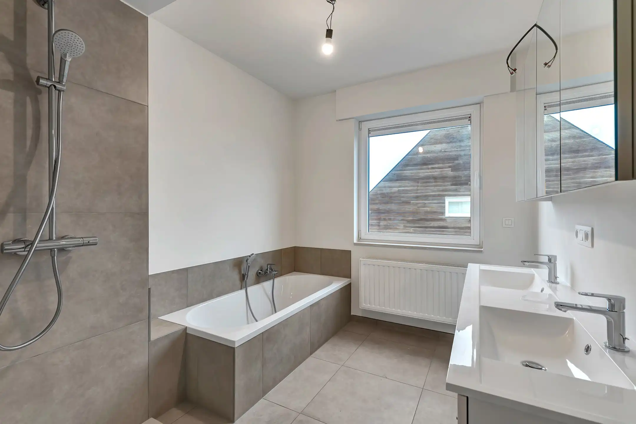 Ruim nieuwbouw duplexappartement, alle comfort foto 6