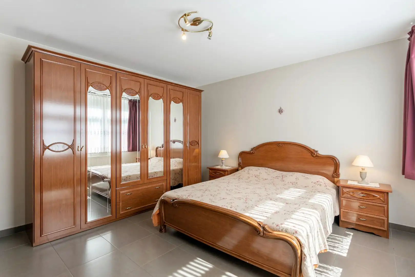 Appartement met 2 slpk, ruim terras en kelder foto 10