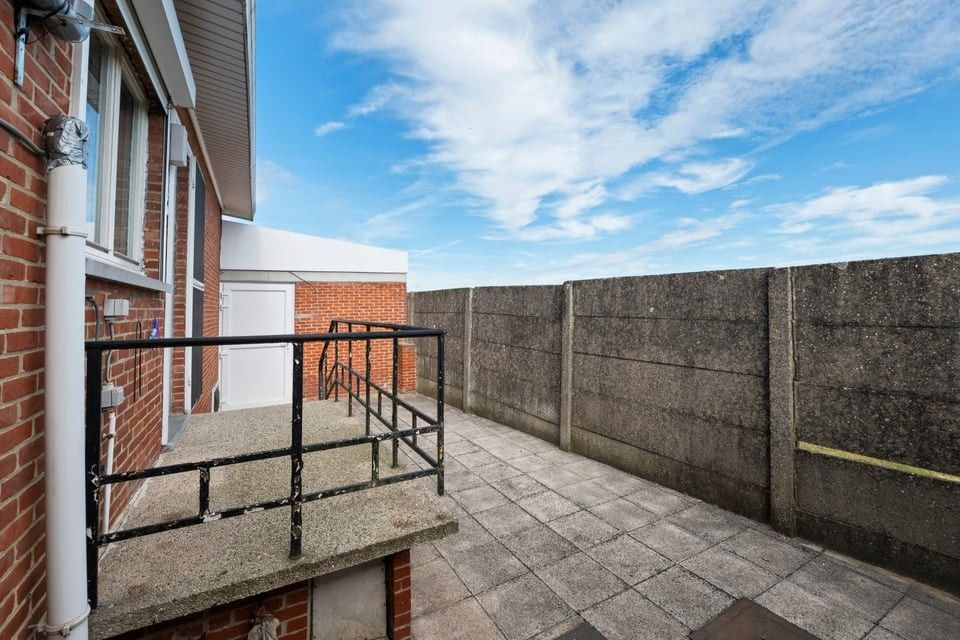 TE RENOVEREN BUNGALOW MET 3 SLAAPKAMERS, RUSTIGE LOCATIE foto 25