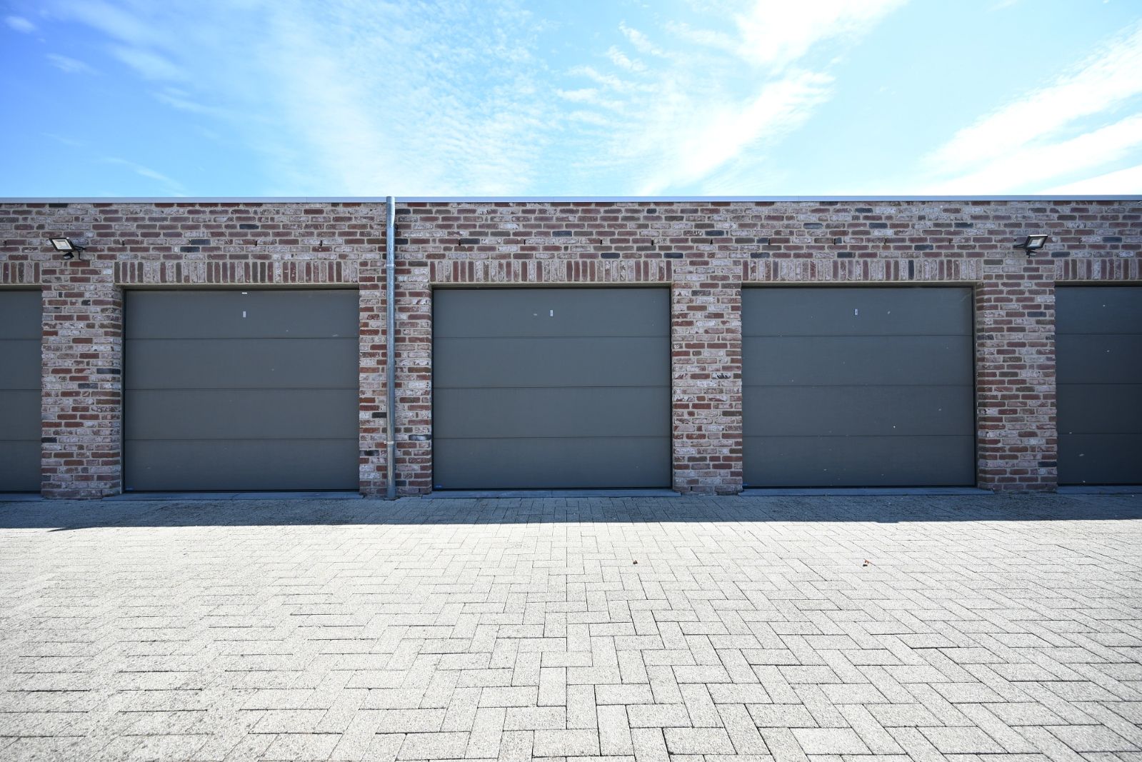 Gezinsvriendelijke Woning met Open Keuken, Tuin parkeerplaats en Garage foto 19