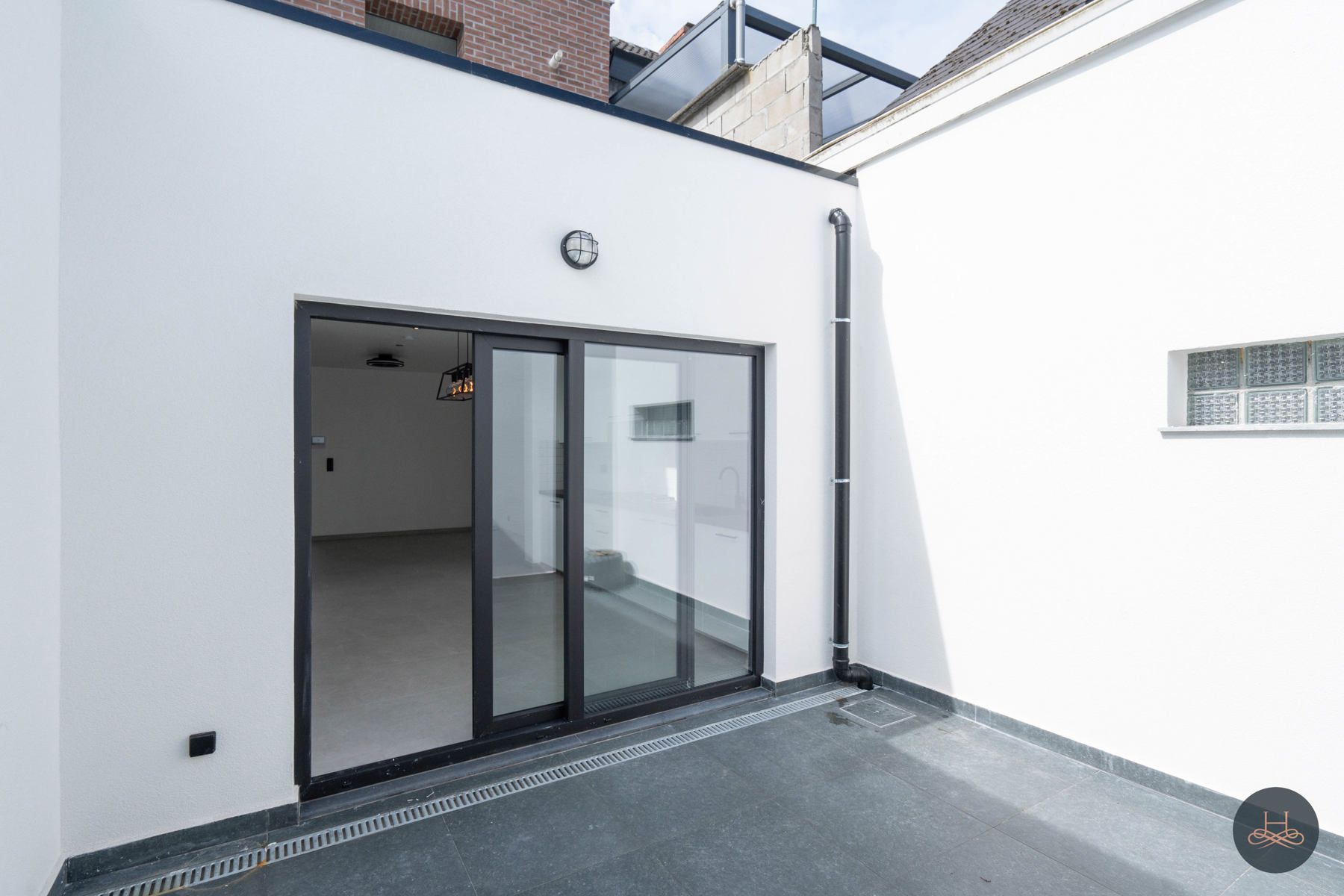 Prachtig gerenoveerde en rustig gelegen tweegevel woning foto 26