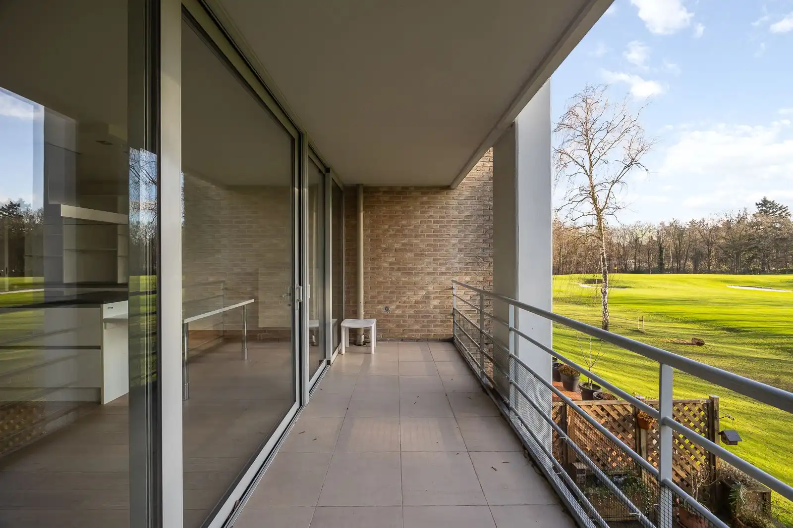 Modern appartement met uniek zicht op de golf van Brasschaat! foto 16