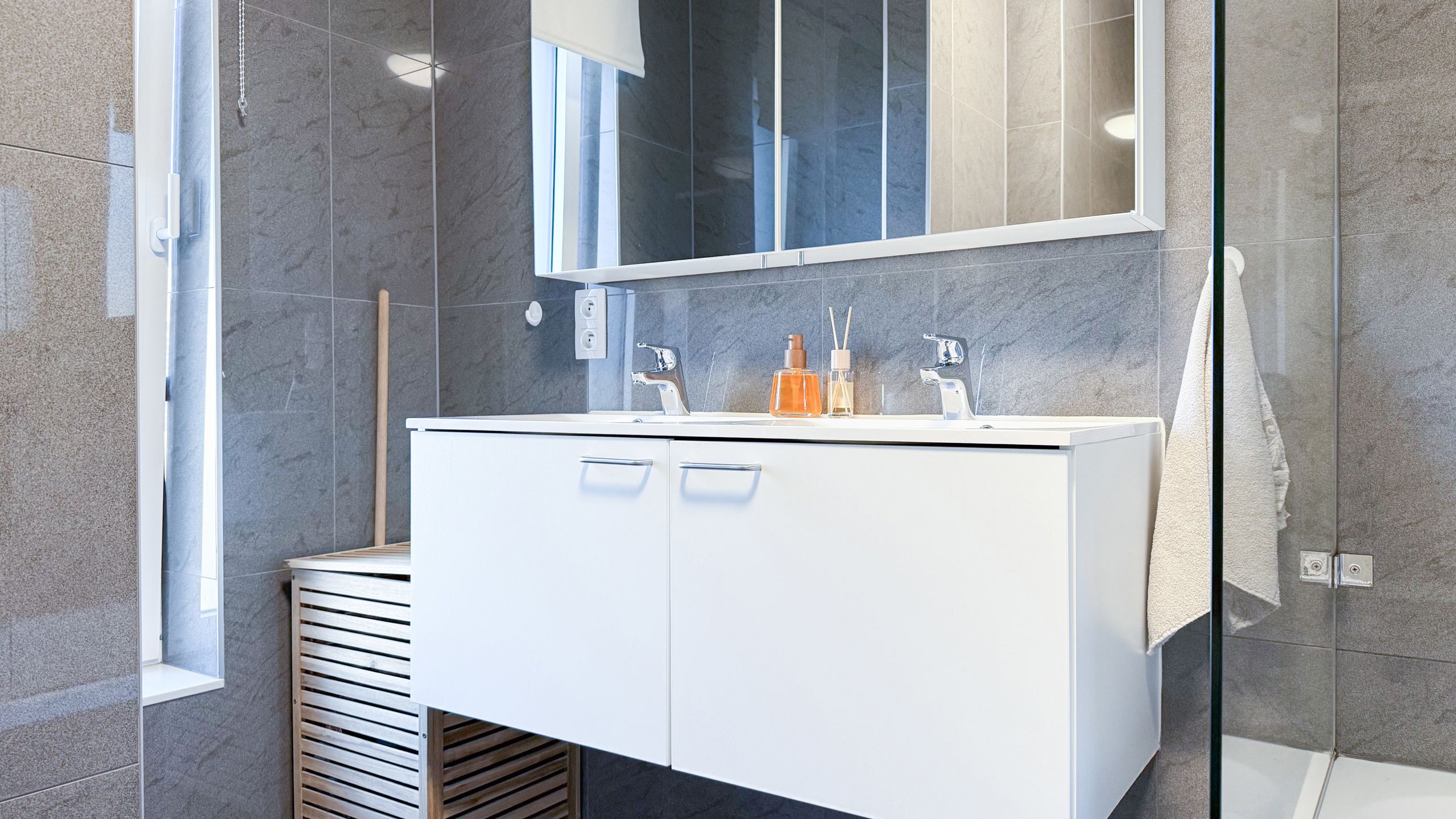 Prachtige halfopen woning met 3 slaapkamers in Boekt! foto 28