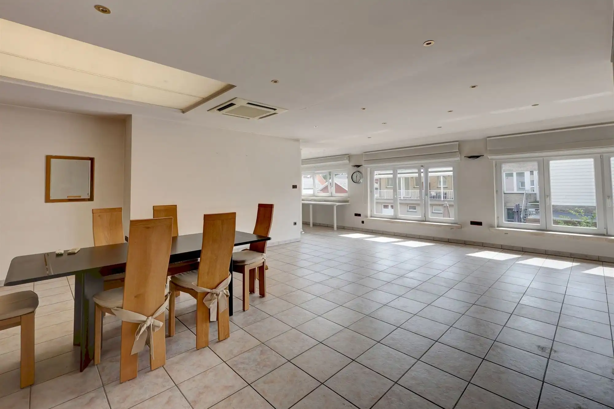 Opslagloods met polyvalente ruimte in Ranst foto 17