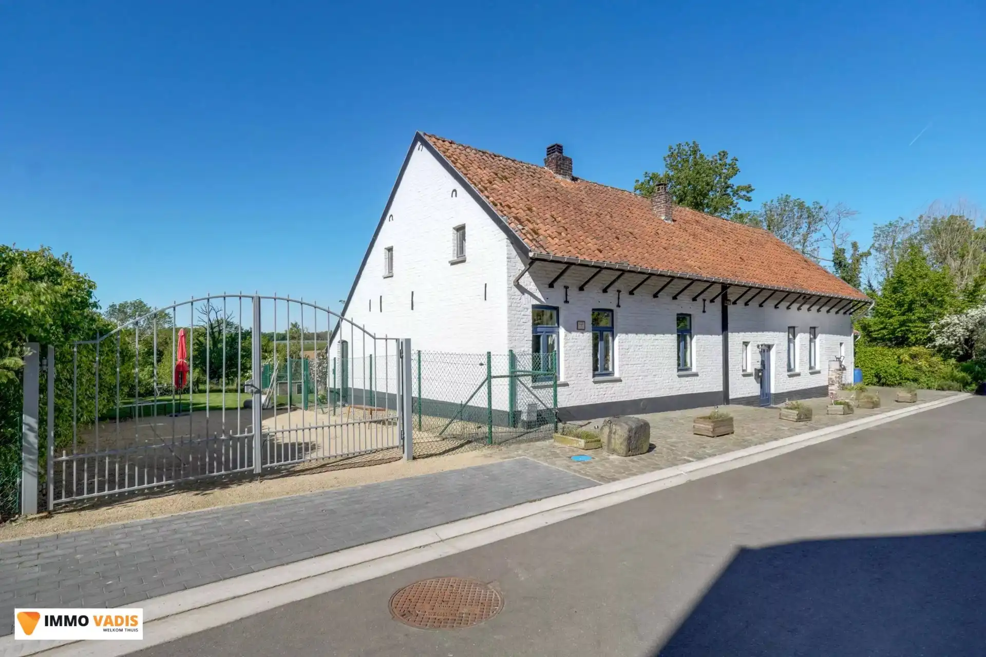 Wonen in alle rust: Uniek landhuis omringd door natuur foto 31