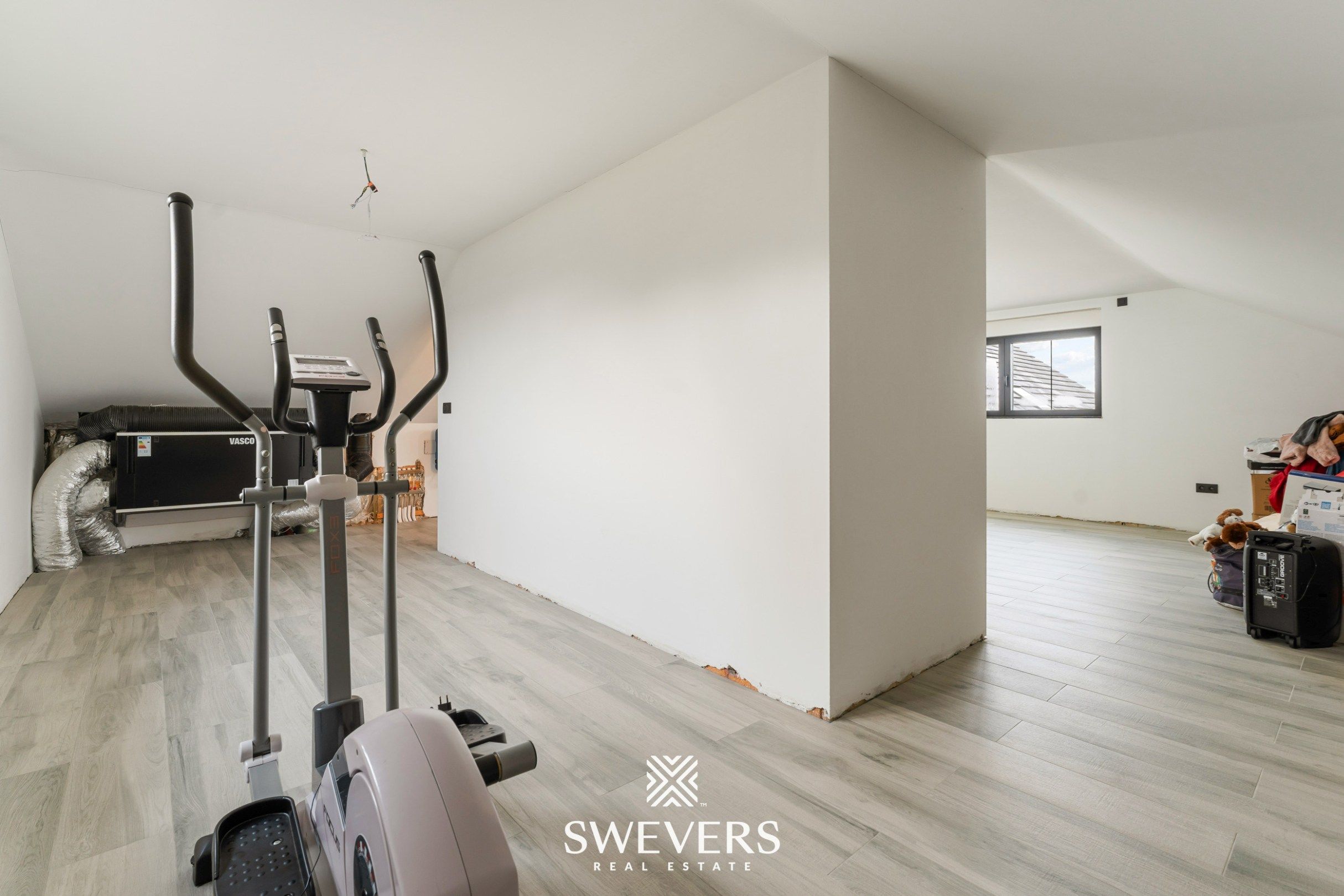 Luxe BEN-villa met uitzonderlijke lichtinval en privacy in Heusden-Zolder foto 23