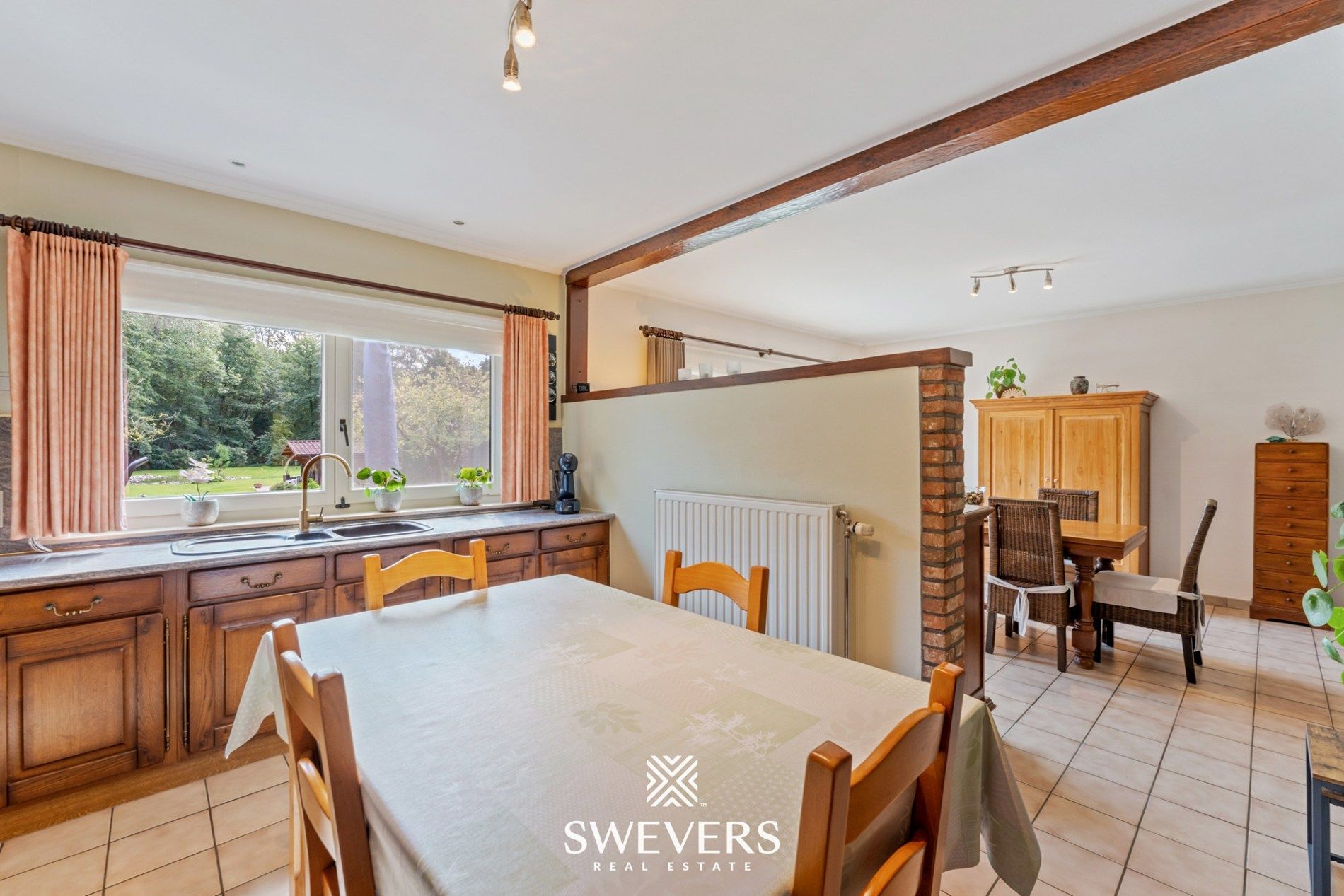 Verzorgde woning met 3 slaapkamers en rustig gelegen op zonnig perceel van 42a foto 17