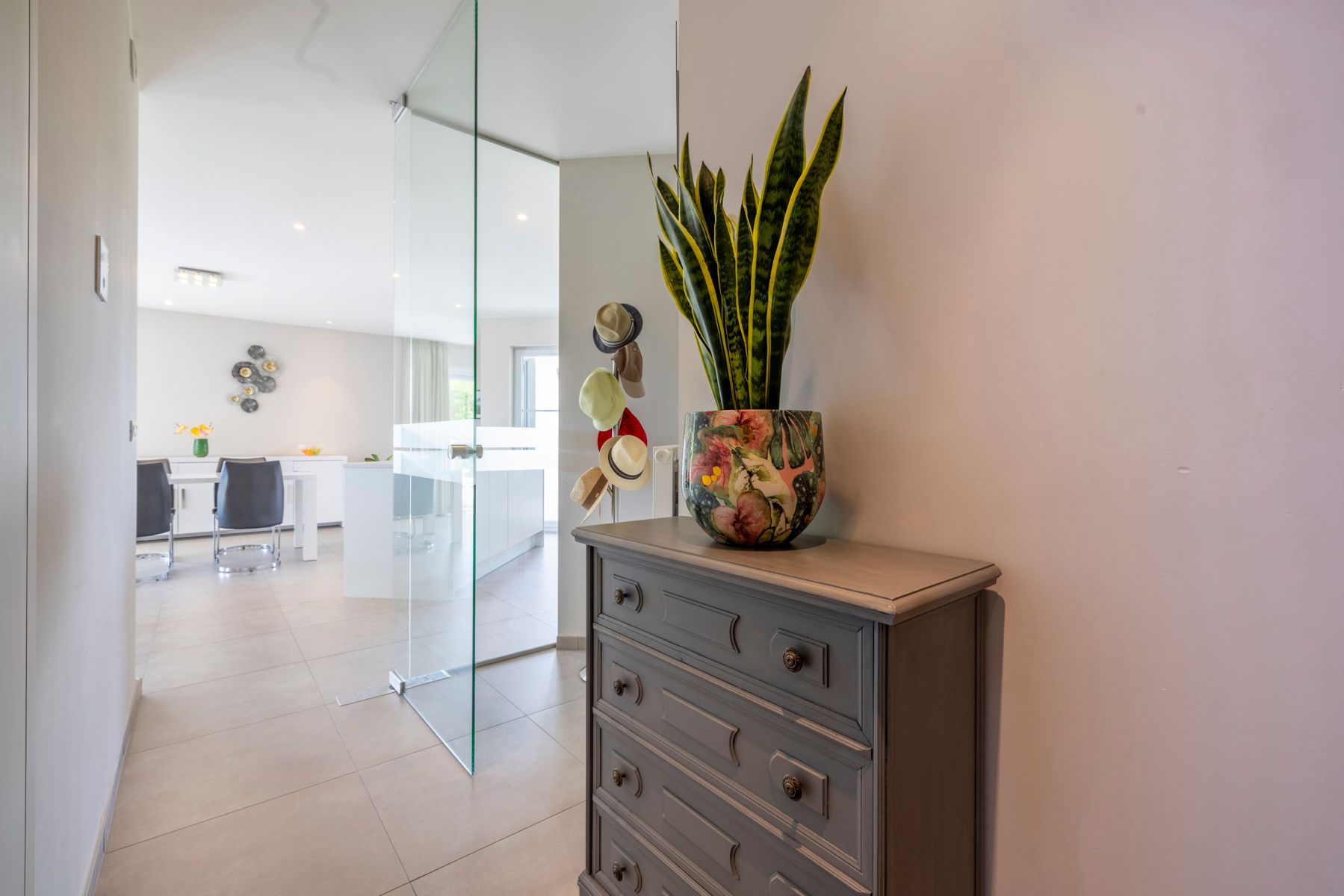 Recente penthouse met 2 slaapkamers en grote terrassen foto 2