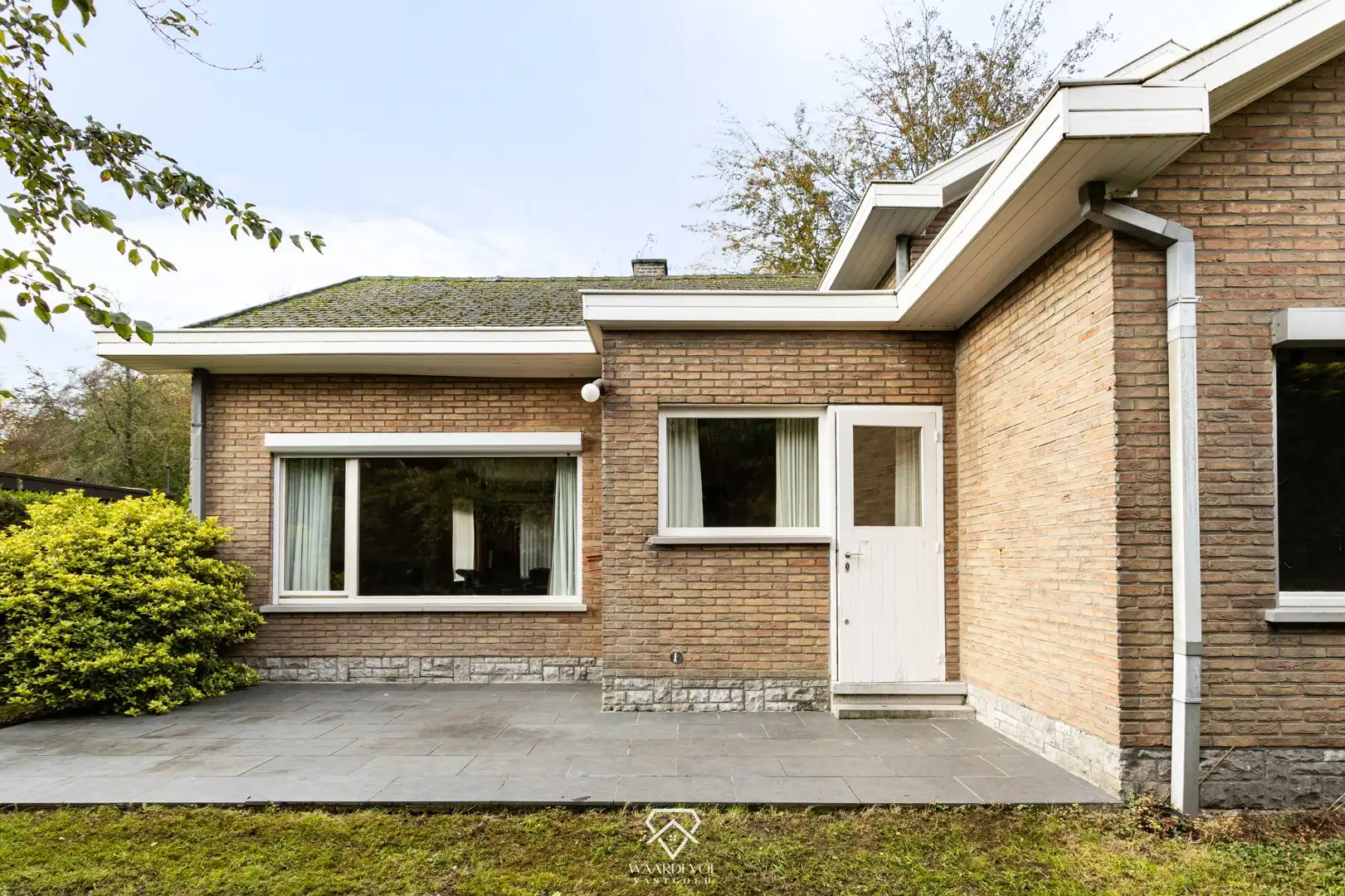Karaktervolle open bebouwing met ruime tuin in Mariakerke foto 5
