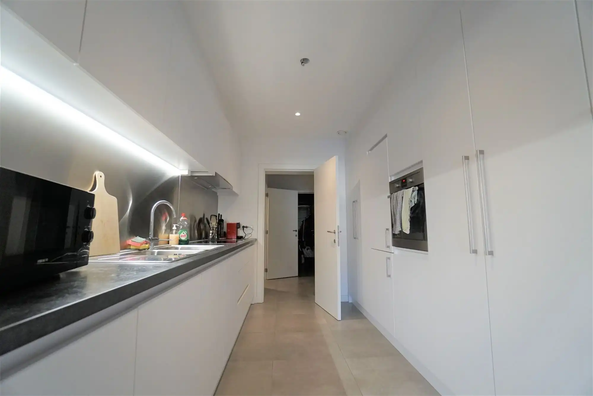 Gelijkvloers appartement met 1 slaapkamer en garage foto 7