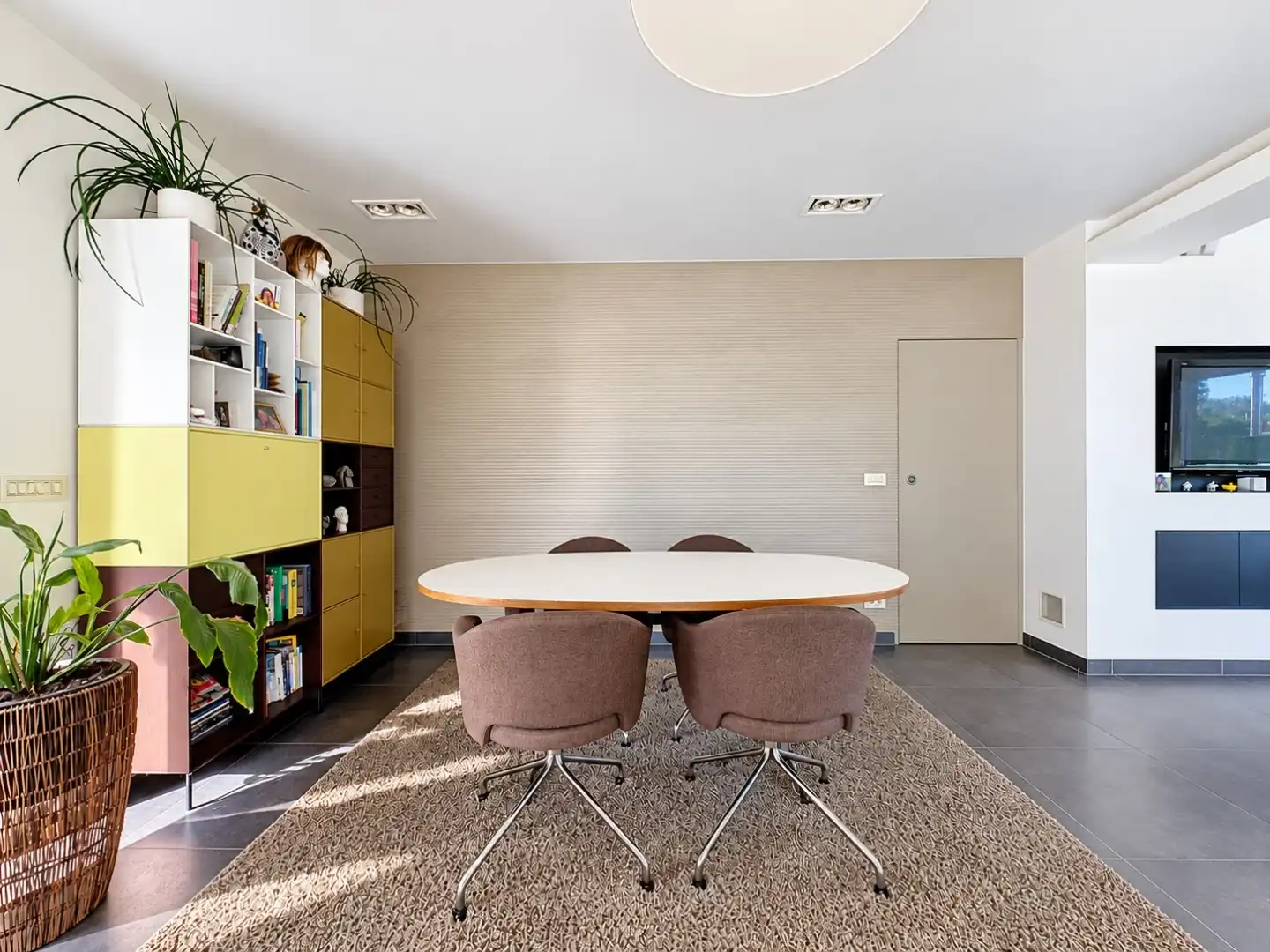Ruime en instapklare villa te koop te Sint-Idesbald. foto 4
