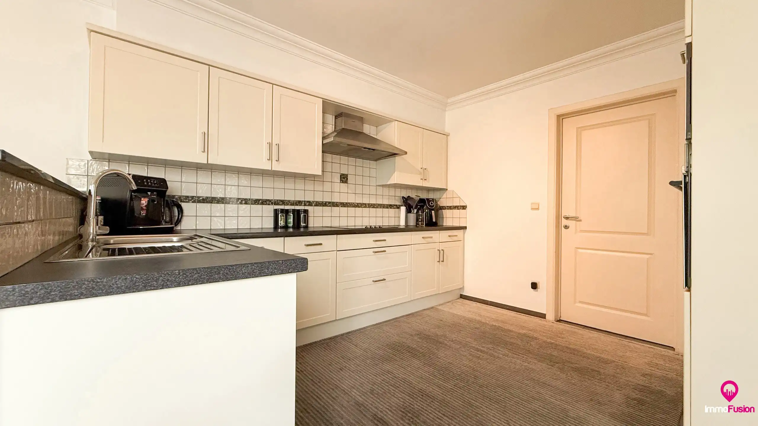 Instapklare woning met 3 slpks, tuin en garage in Lillo! foto 13