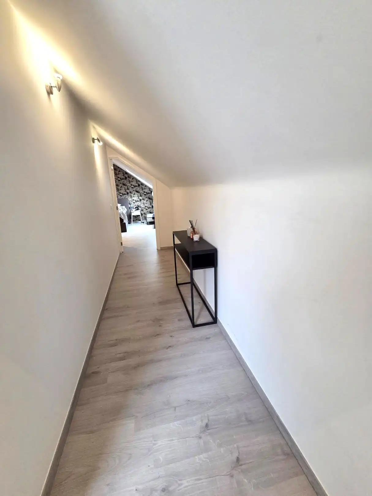 Woning met ruime garage. foto 9