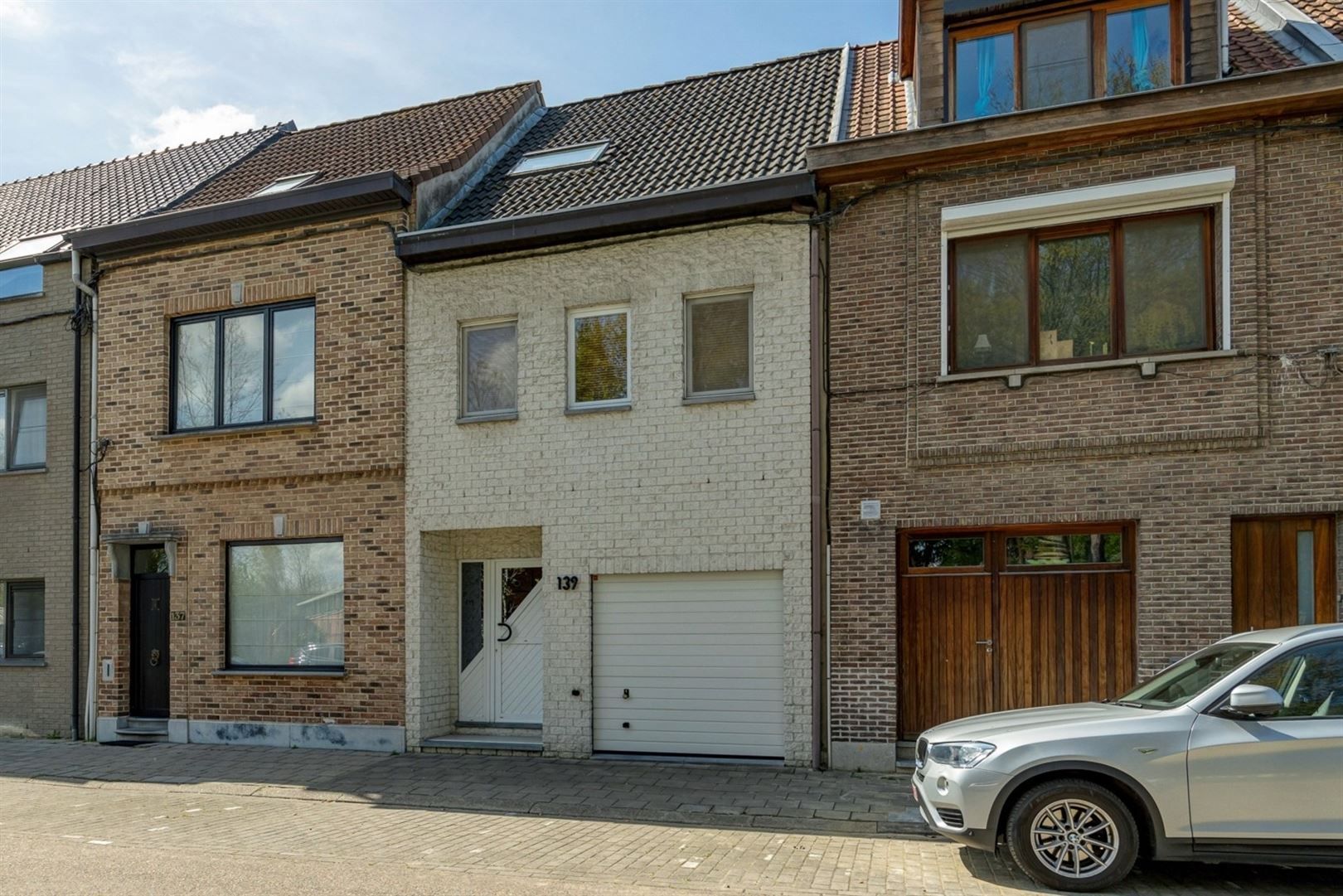 Goed onderhouden ruime stadswoning met grote tuin foto 2