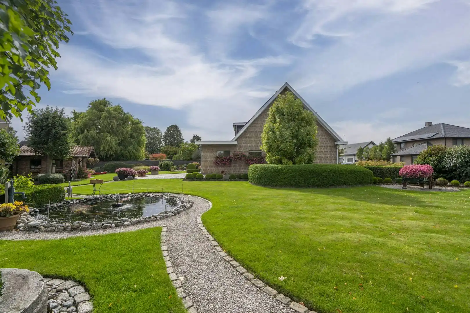 Residentieel gelegen bouwgrond (657m²) te koop in Wevelgem foto 5