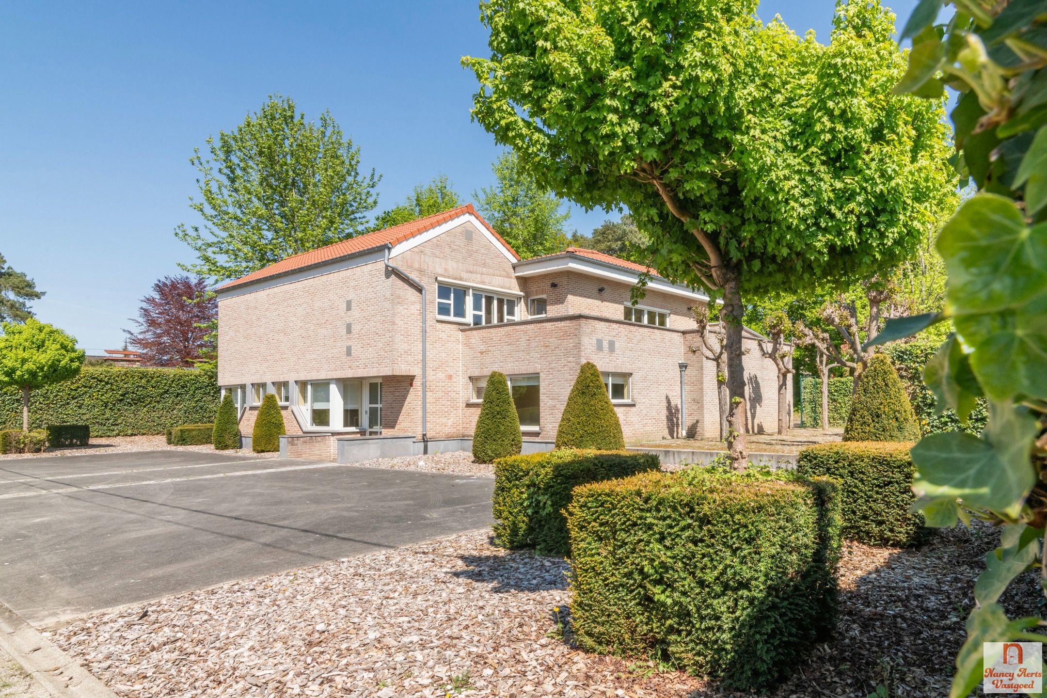 Uitzonderlijke woning met kantoorruimte op toplocatie foto 3