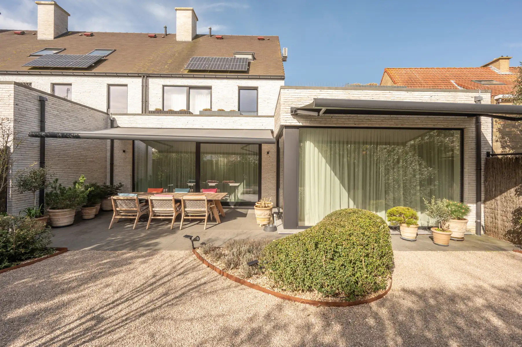 Zeer ruime woning met hoogwaardige afwerking foto 10