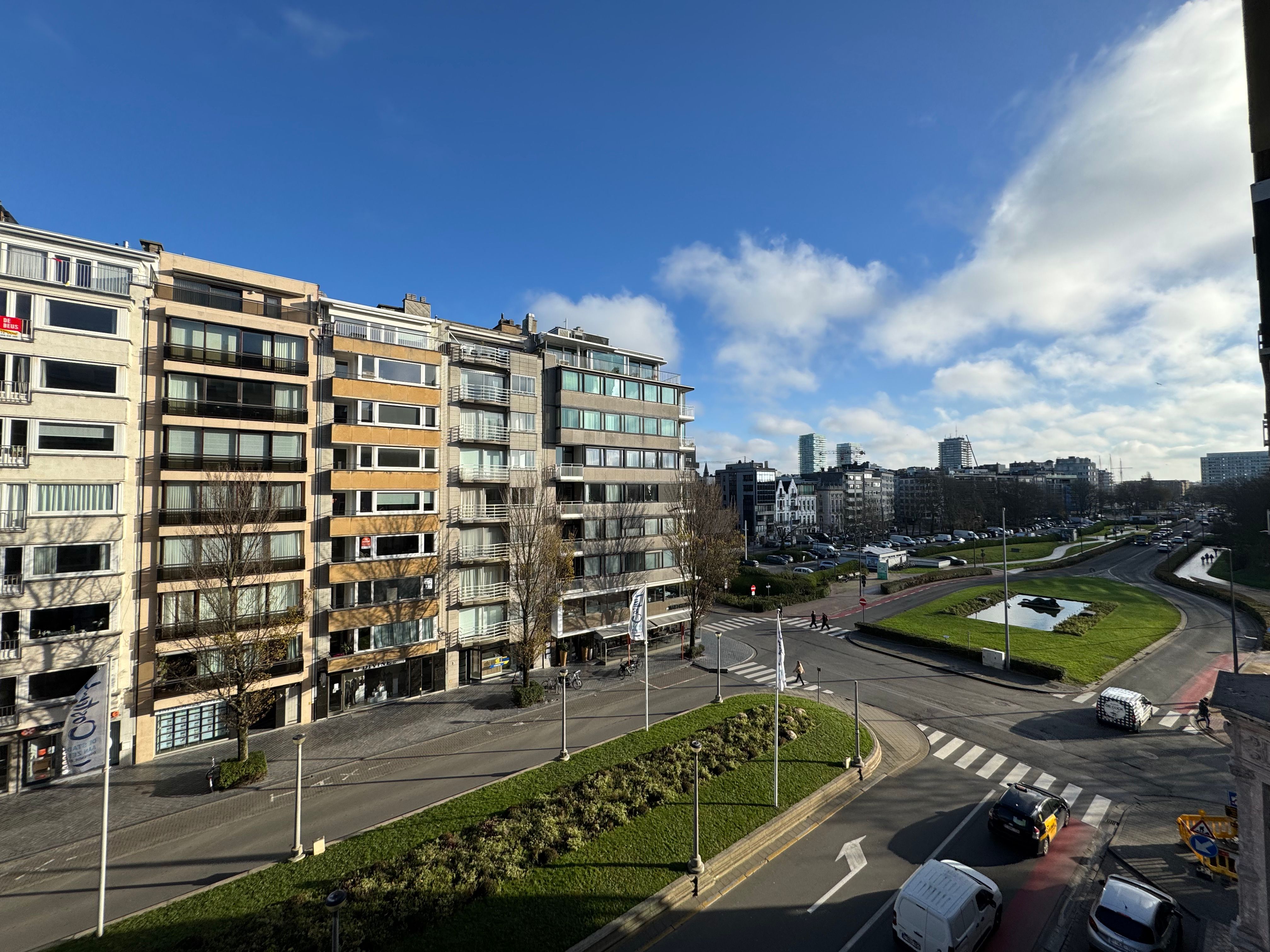 Charmant appartement met topligging & zicht foto {{pictureIndex}}