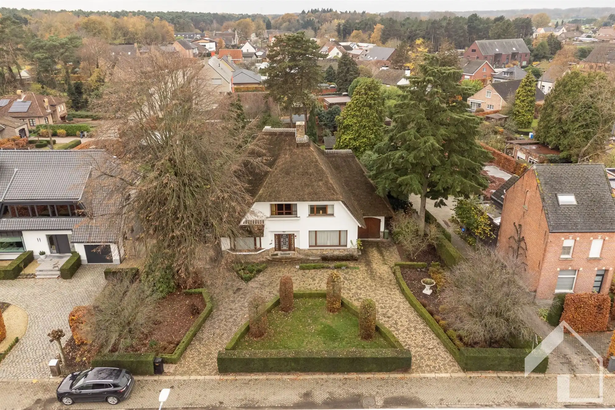 Te renoveren, karaktervolle villa in het centrum van Pulle foto 27