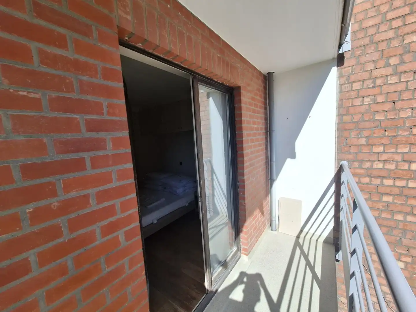 Licht gemeubelde appartement met één slaapkamer foto 15