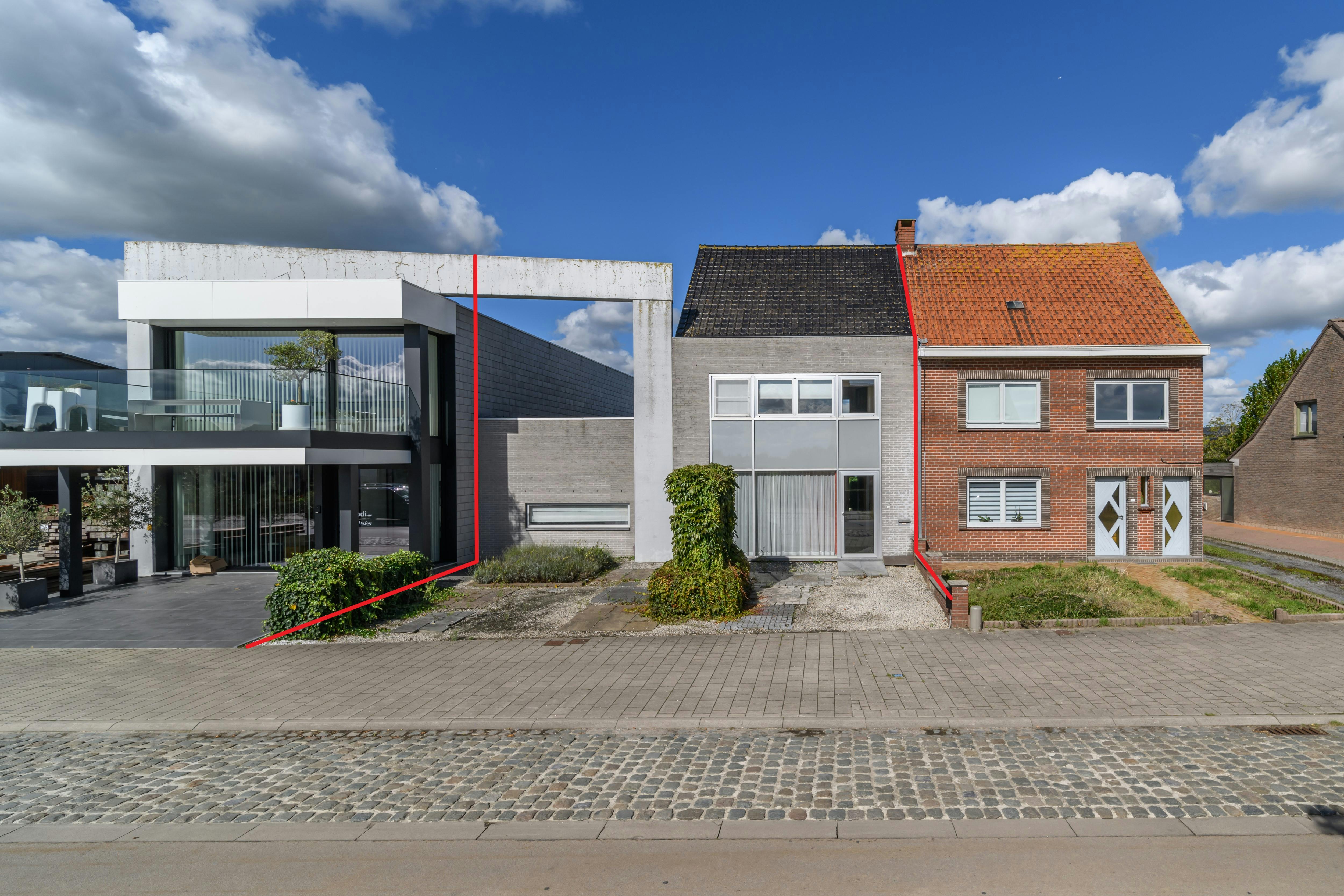 Ruime woning met 3 slaapkamers te Reninge. foto 2