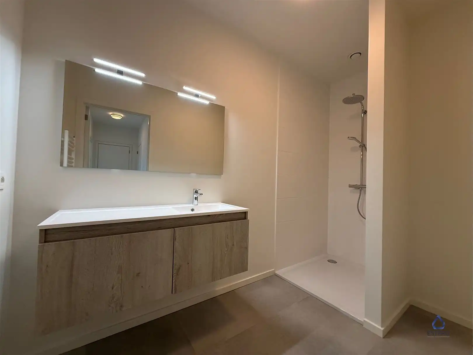 Nieuwbouwappartement met 2 slaapkamers op een topligging foto 15