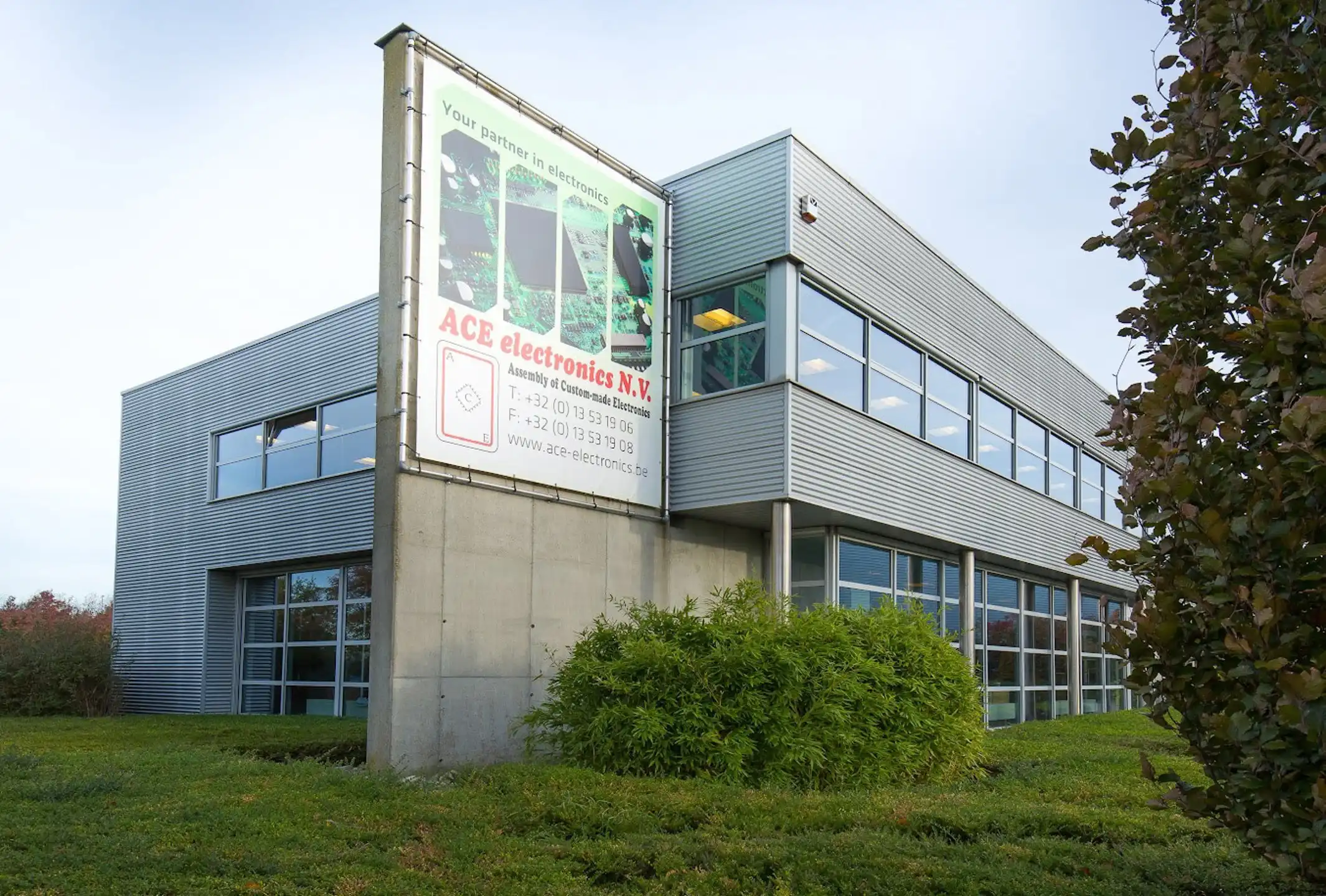 Bedrijfscomplex met atelier & kantoren – te koop / te huur foto 11