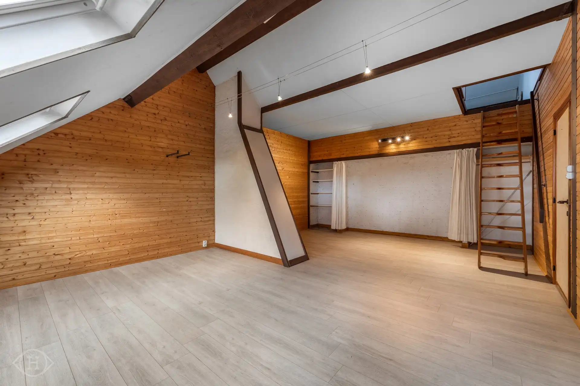 Lichtrijke, te renoveren herenwoning met epc B foto 34