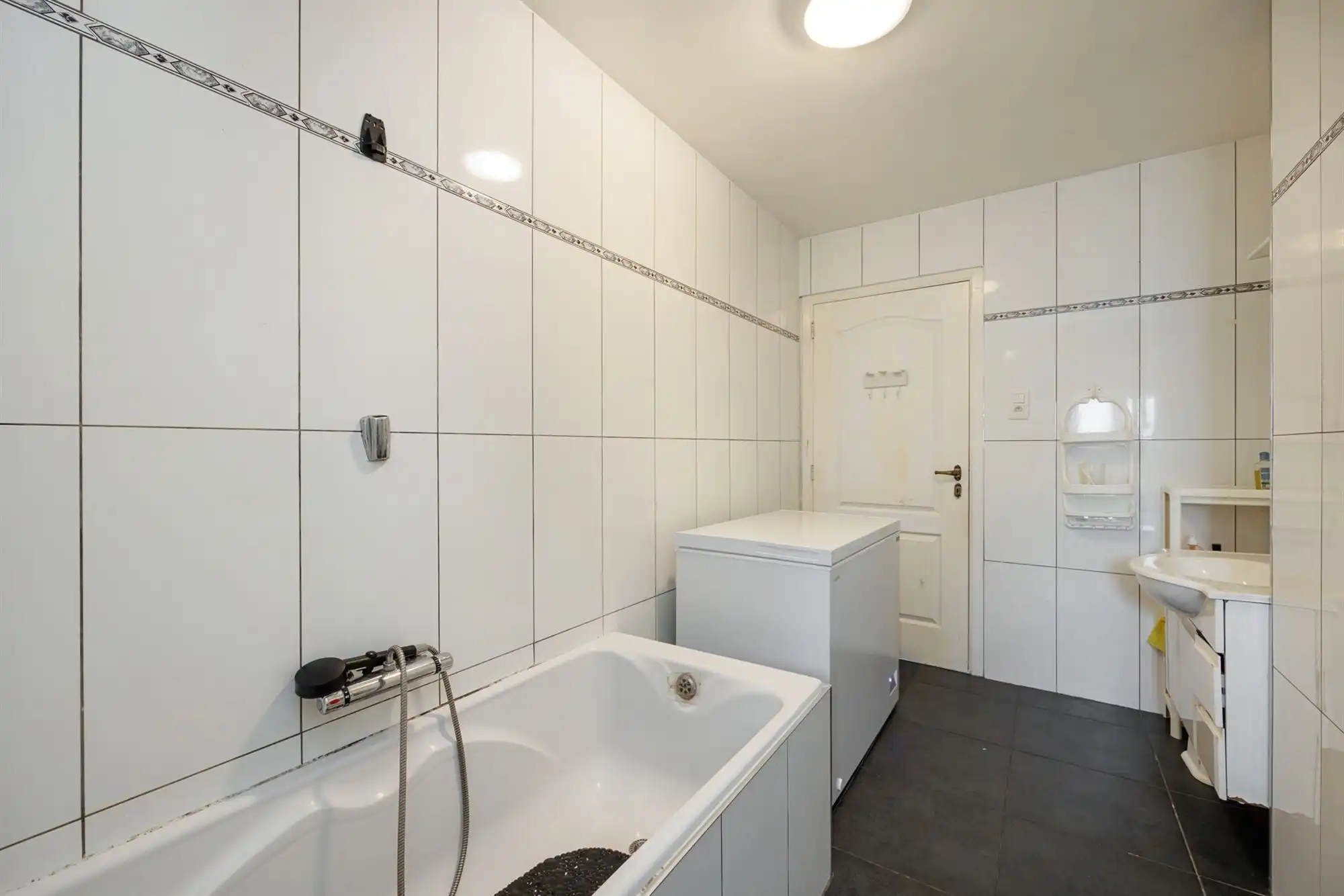 Huis met drie slaapkamers en leuke stadstuin.  foto 22