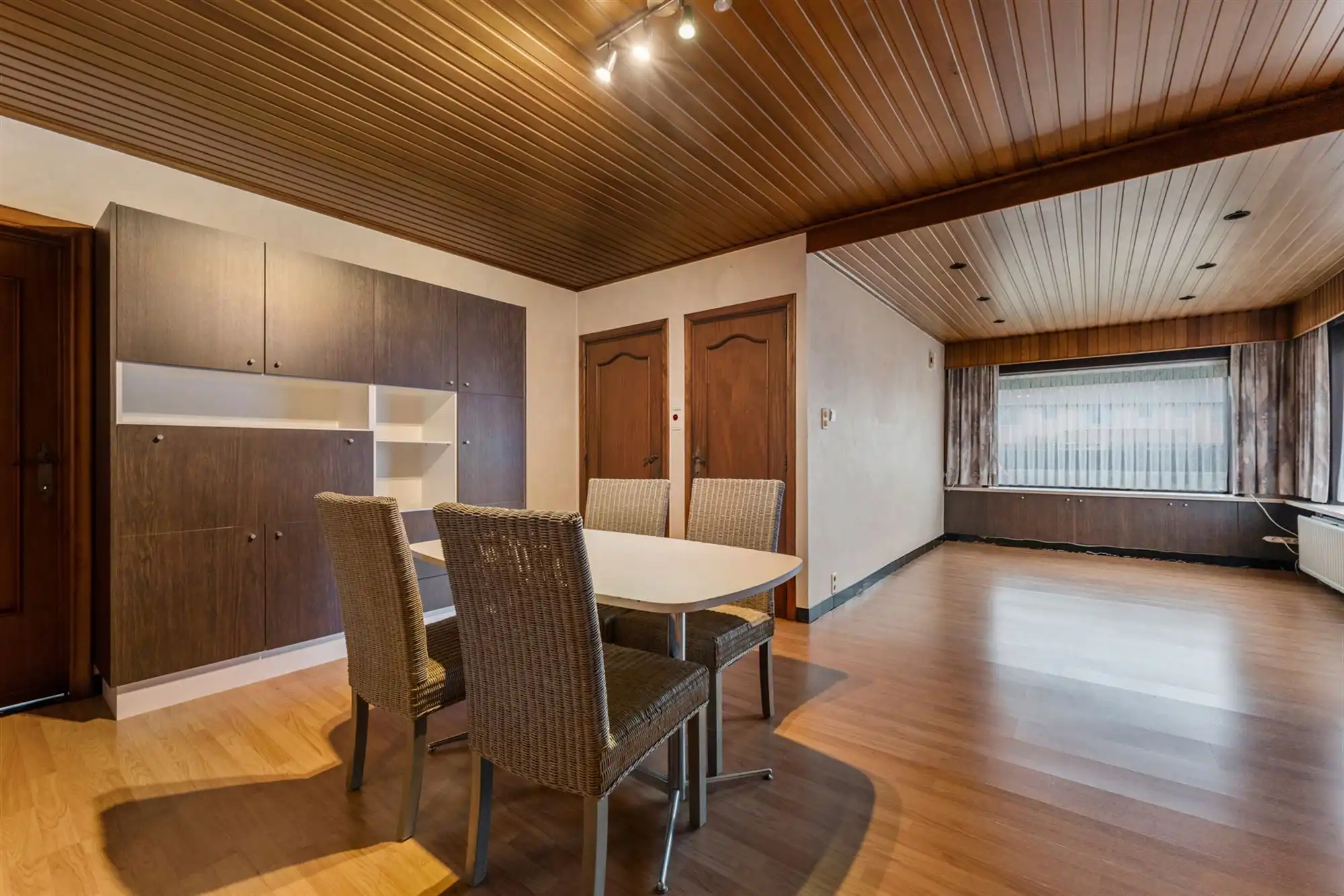 WONING VERDEELD IN 2 APPARTEMENTEN OP 934M2 foto 4