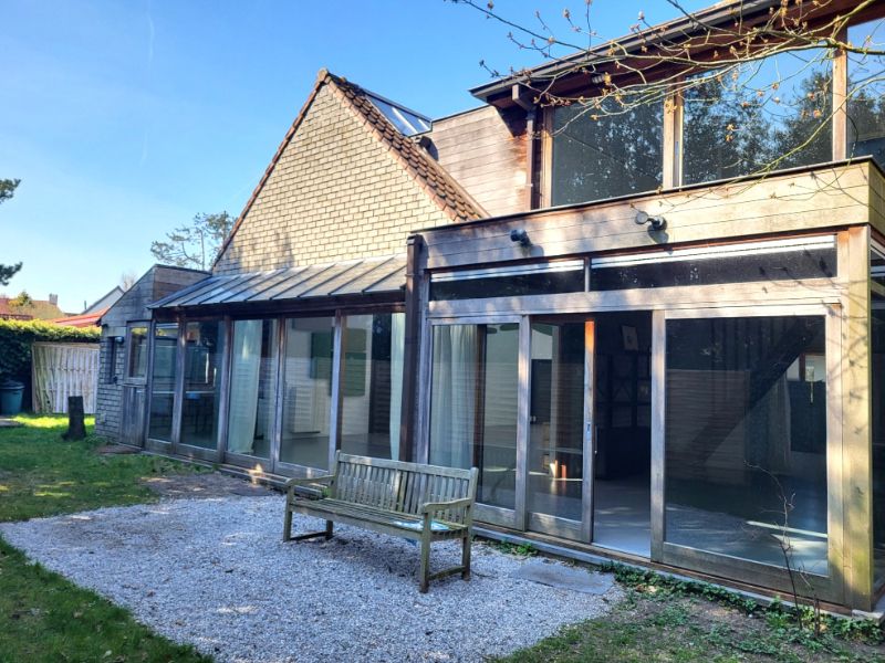 Unieke Loft met Authentieke Kunstziel - Wonen in een Voormalig Atelier foto {{pictureIndex}}