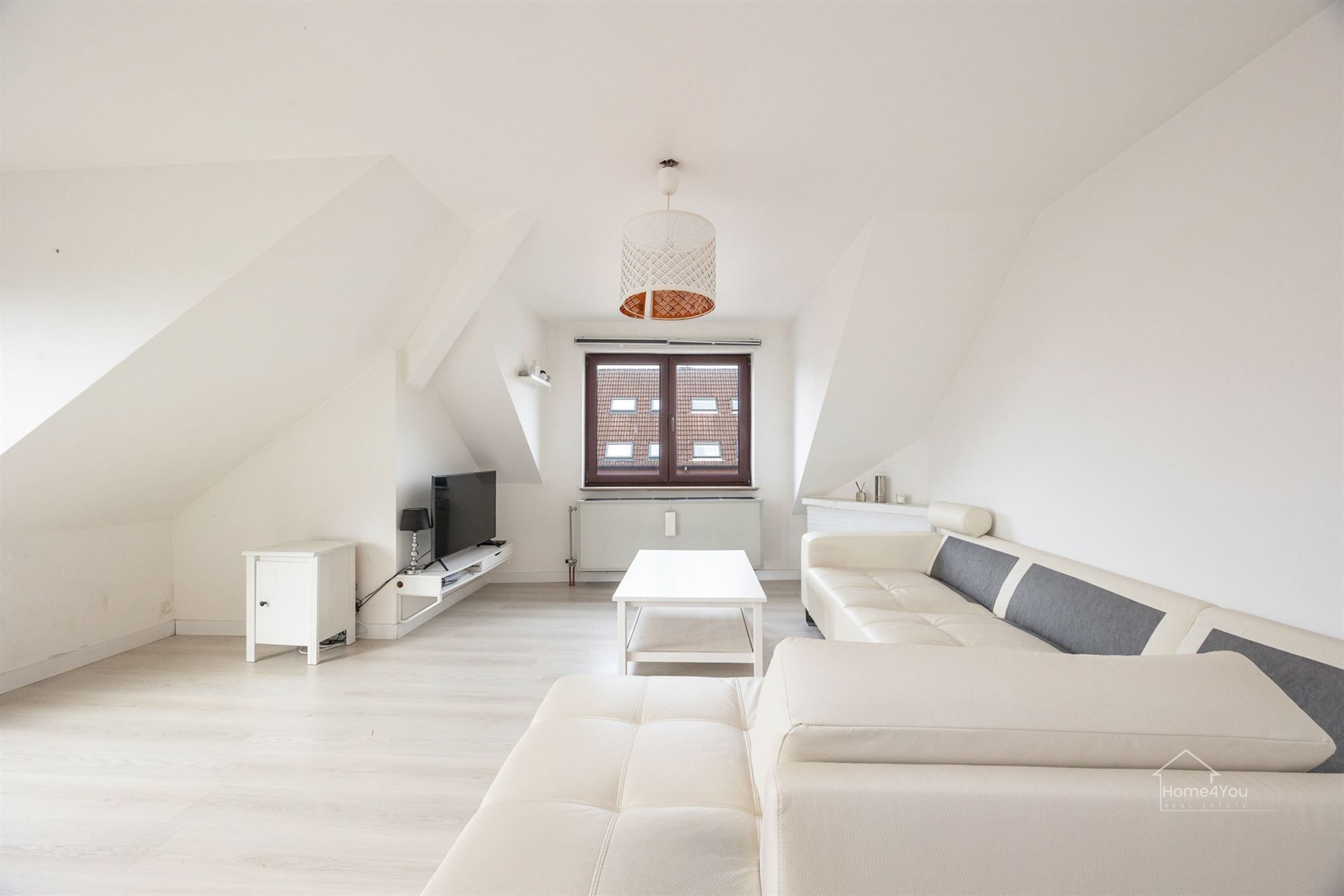 1-Slaapkamer appartement te koop in Lint! foto {{pictureIndex}}