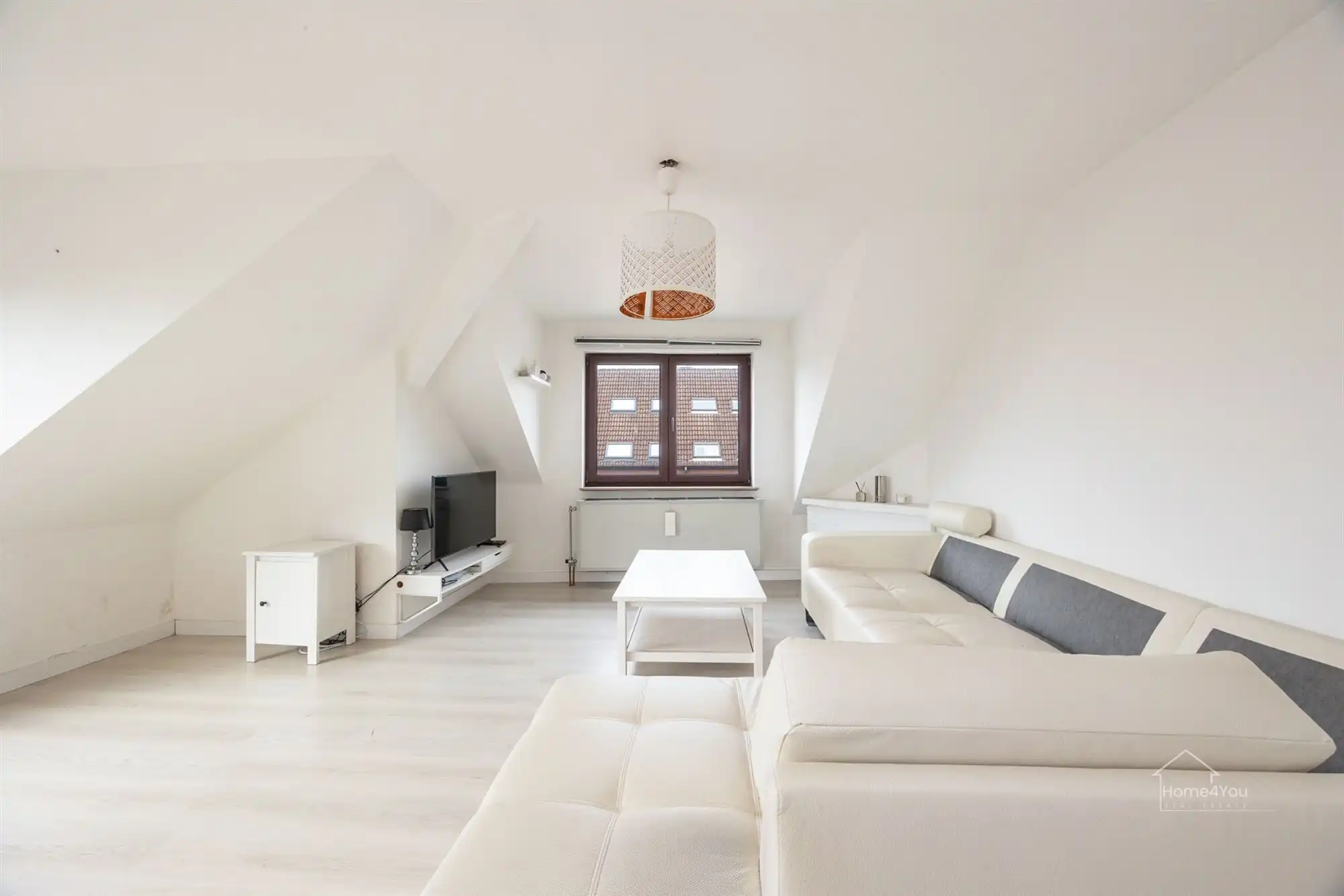 1-Slaapkamer appartement te koop in Lint! foto {{pictureIndex}}