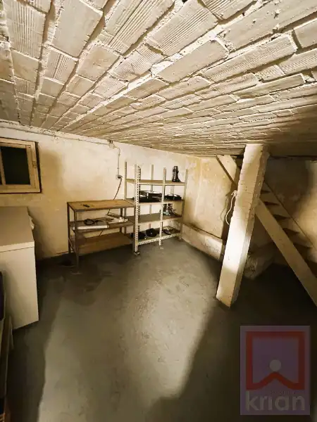 Instapklare gezinswoning met 4 slaapkamers, mooie grote tuin en ruime parkeermogelijkheden foto 15
