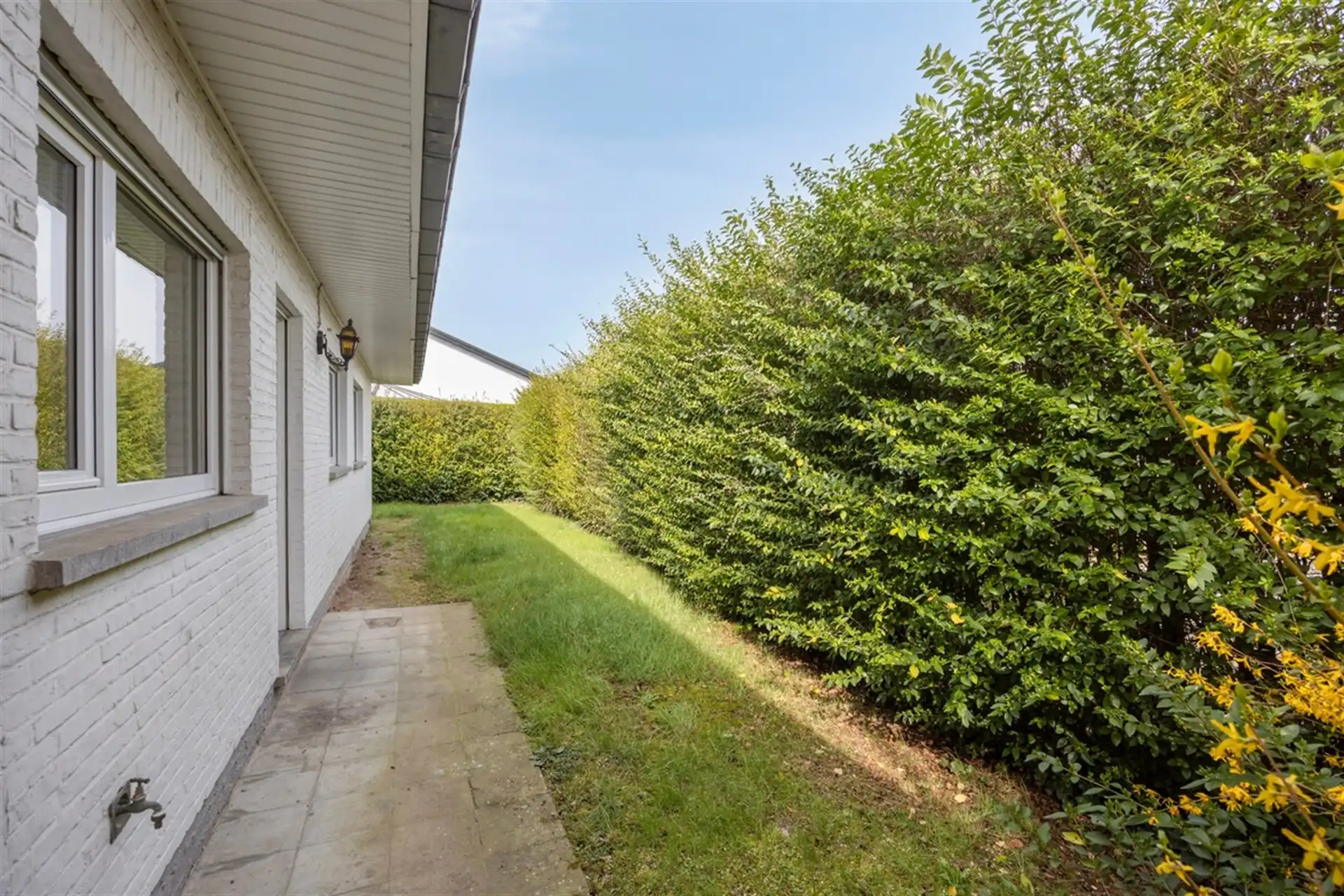 Woning met mogelijkheden op gegeerde locatie foto 10