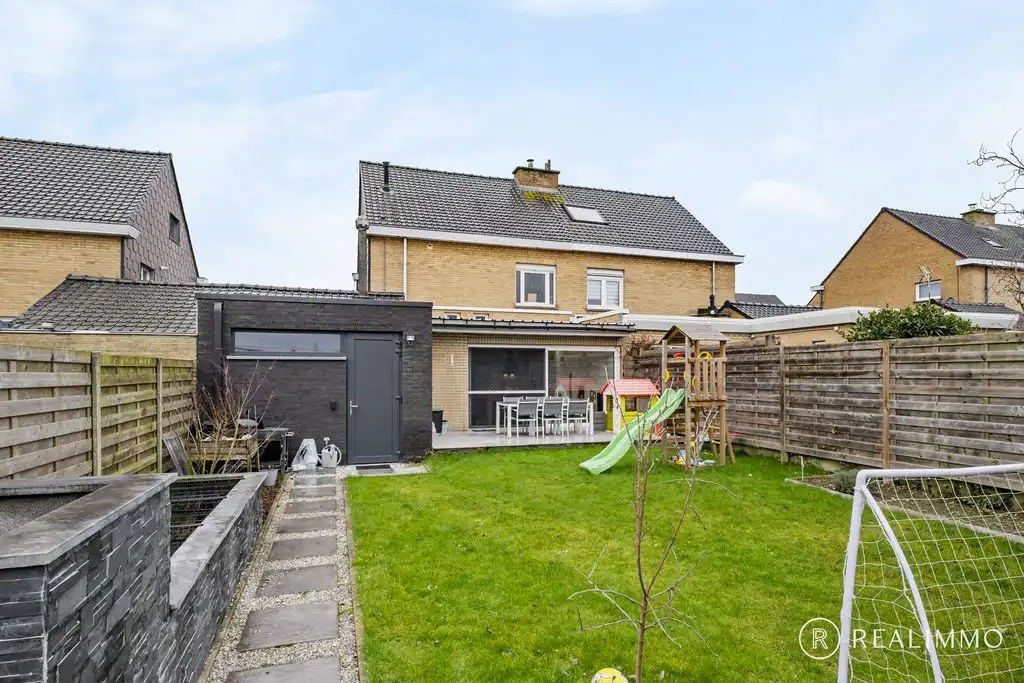 De perfecte cocktail: gerenoveerd, Zuinig EPC en topligging! foto 2