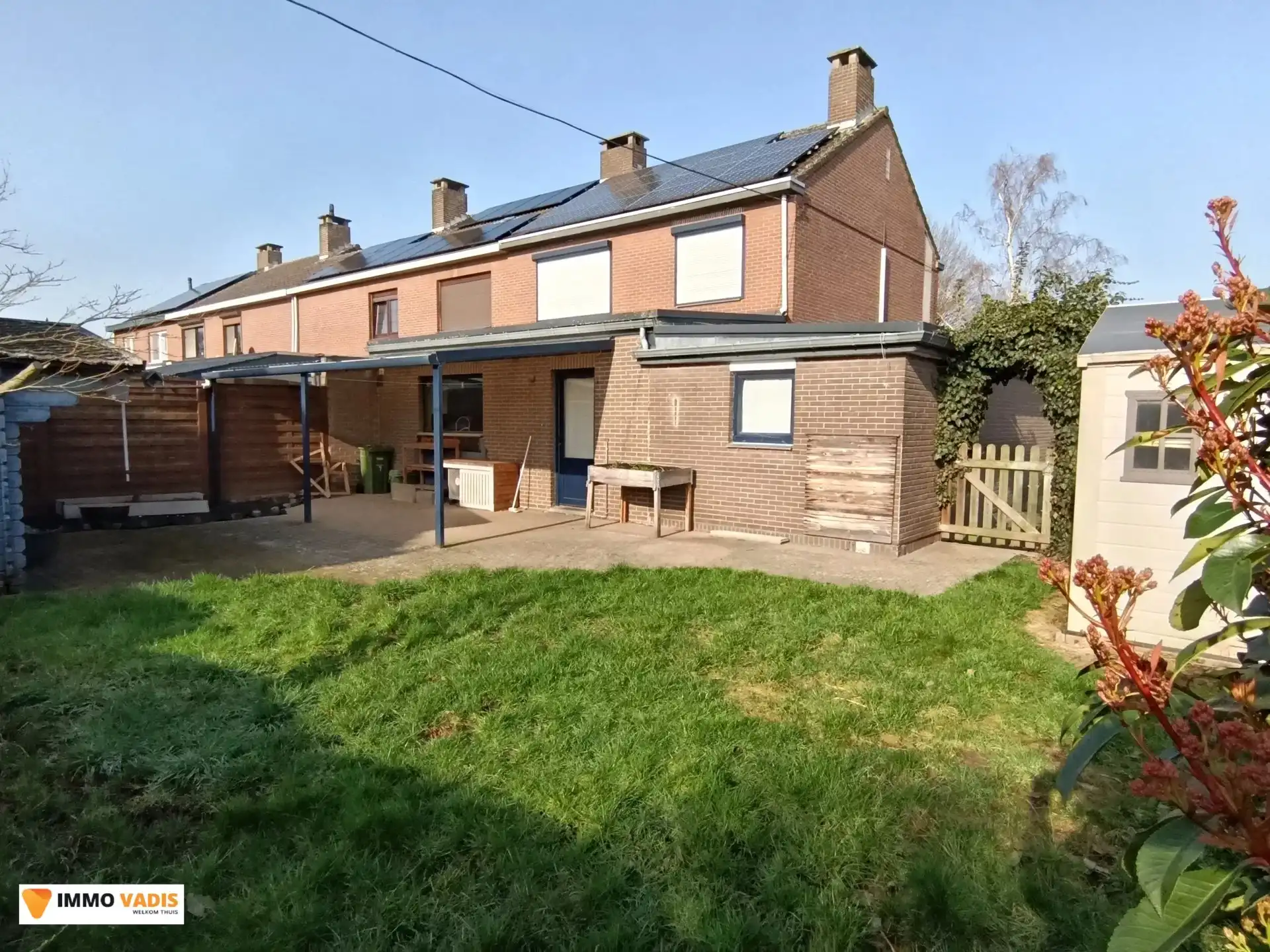 Gezinswoning met tuin, 3 slaapkamers en garage foto 9