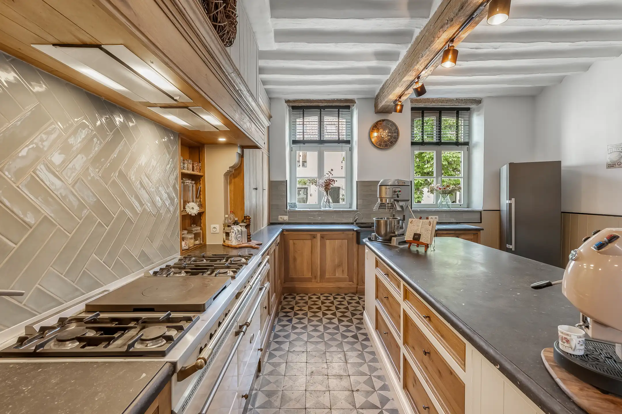 Vierkantshoeve met 3 woningen te Valmeer foto 4