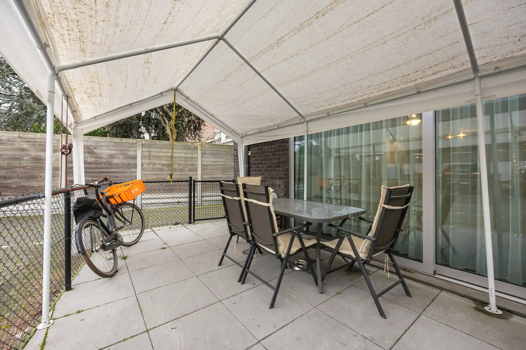 Instapklaar gelijkvloers appartement (97 m²) + parkeerplaats foto 26