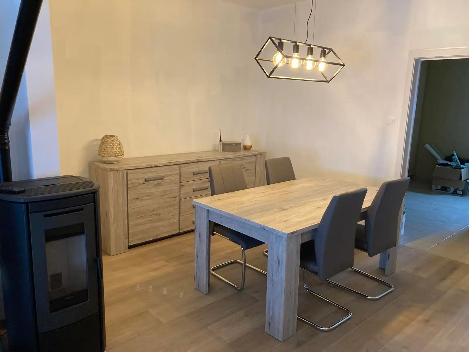 SCHELLEBELLE - Gelijkvloers appartement met tuintje. foto 5