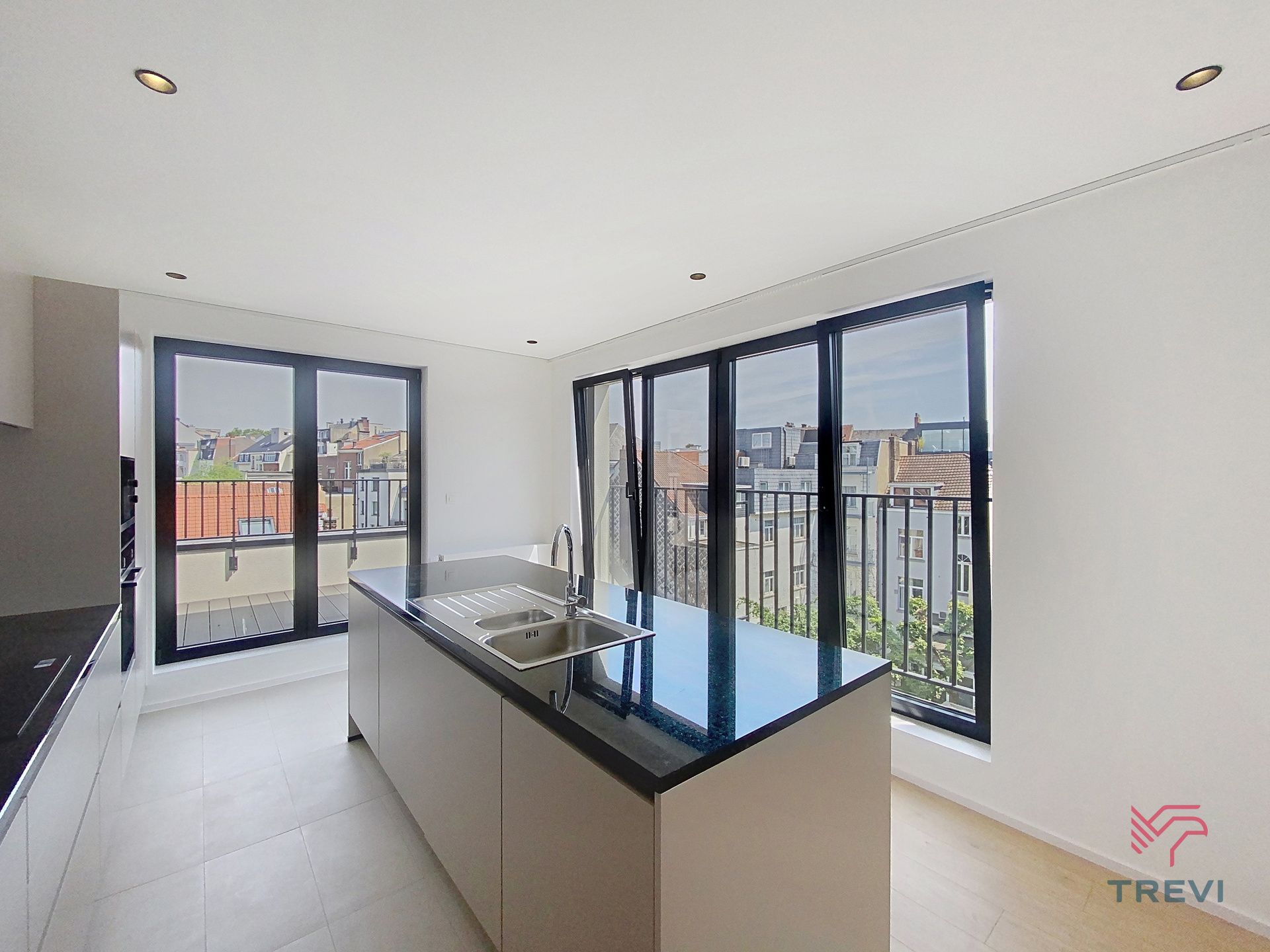 Appartement te huur foto 2