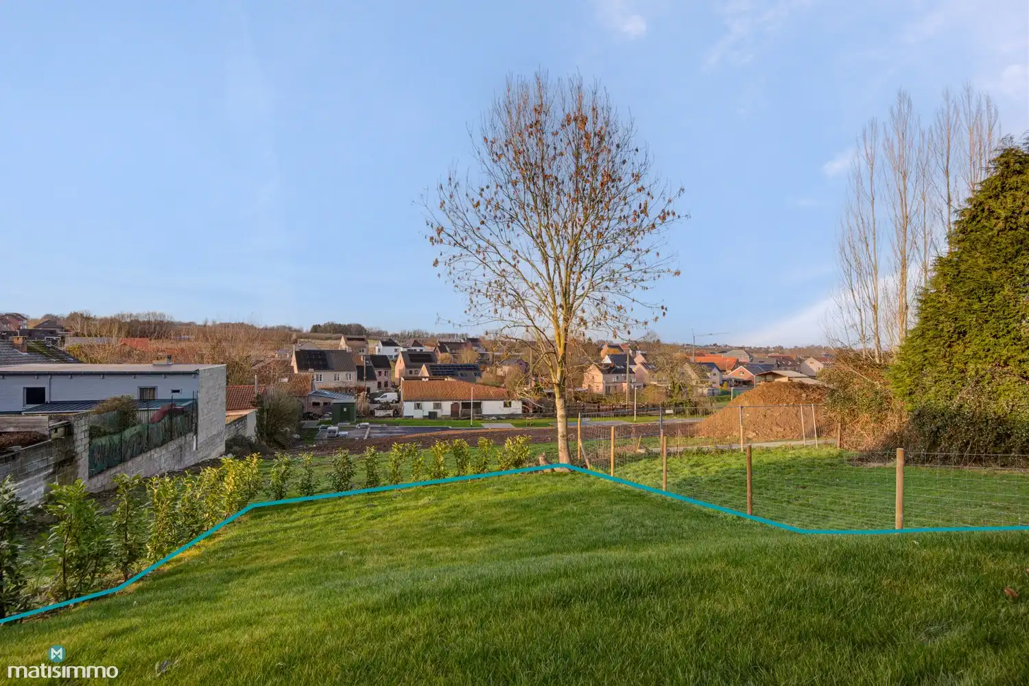 VOLLEDIG AFGEWERKTE EN GESCHILDERDE NIEUWBOUWWONING (EPB E10) MET 3 SLAAPKAMERS, OVERDEKT TERRAS, 2 GARAGES, KELDER EN AANGELEGDE TUIN IN WERM foto 37