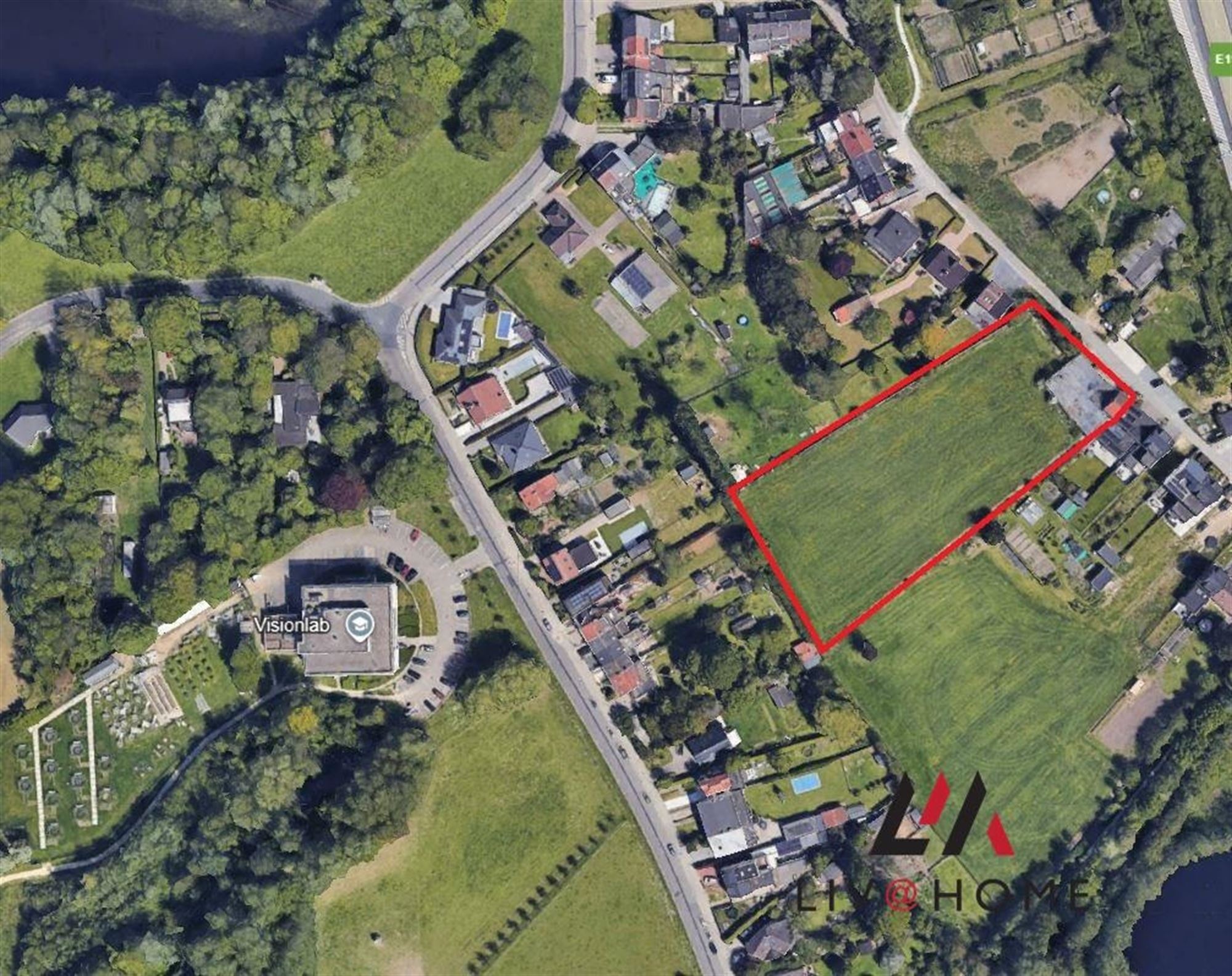 PROJECTGROND met VERKAVELINGSVERGUNNING foto {{pictureIndex}}