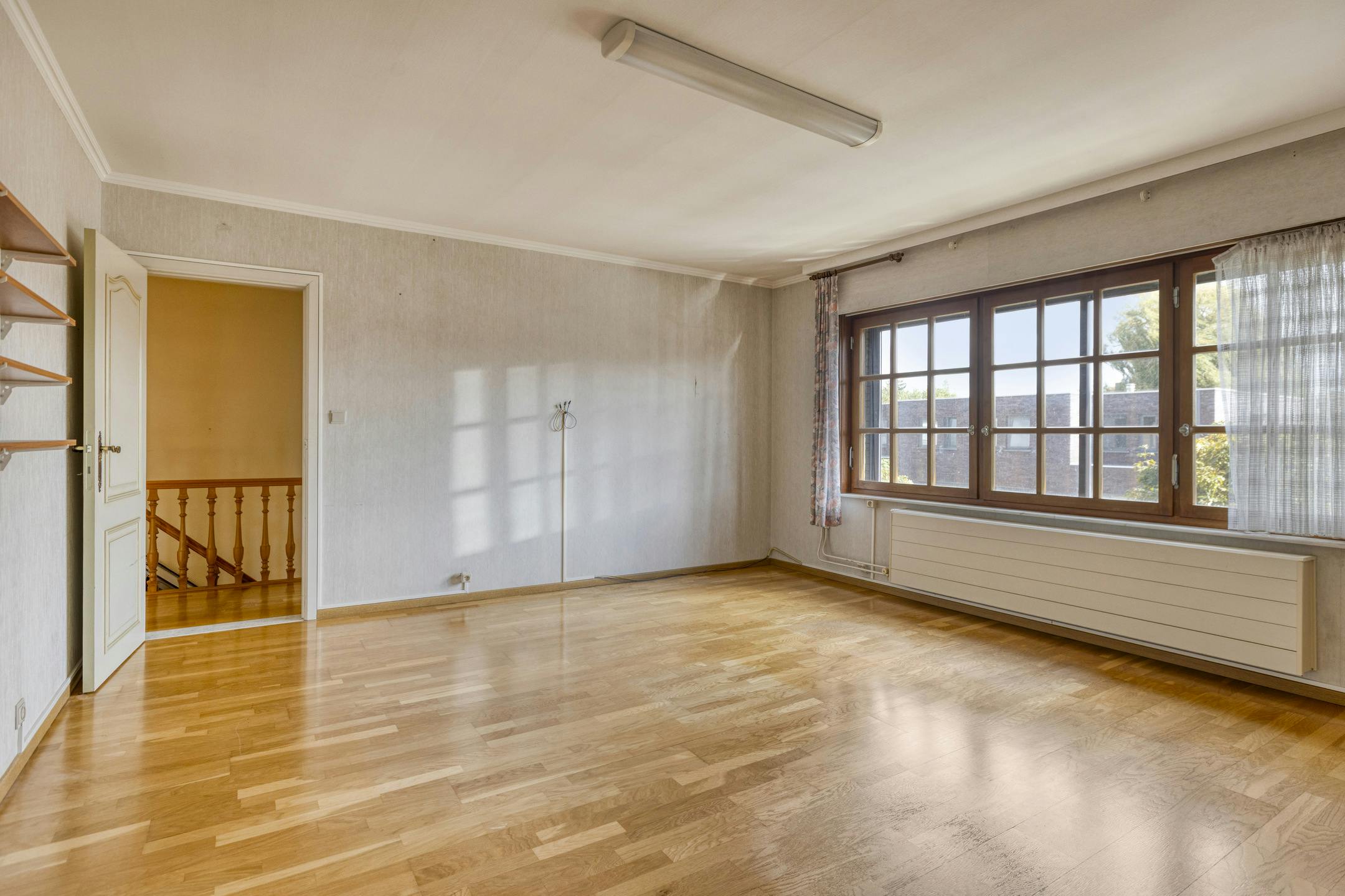 Halfopen huis te koop in Ieper met 4 kamers, tuin en garage foto 23