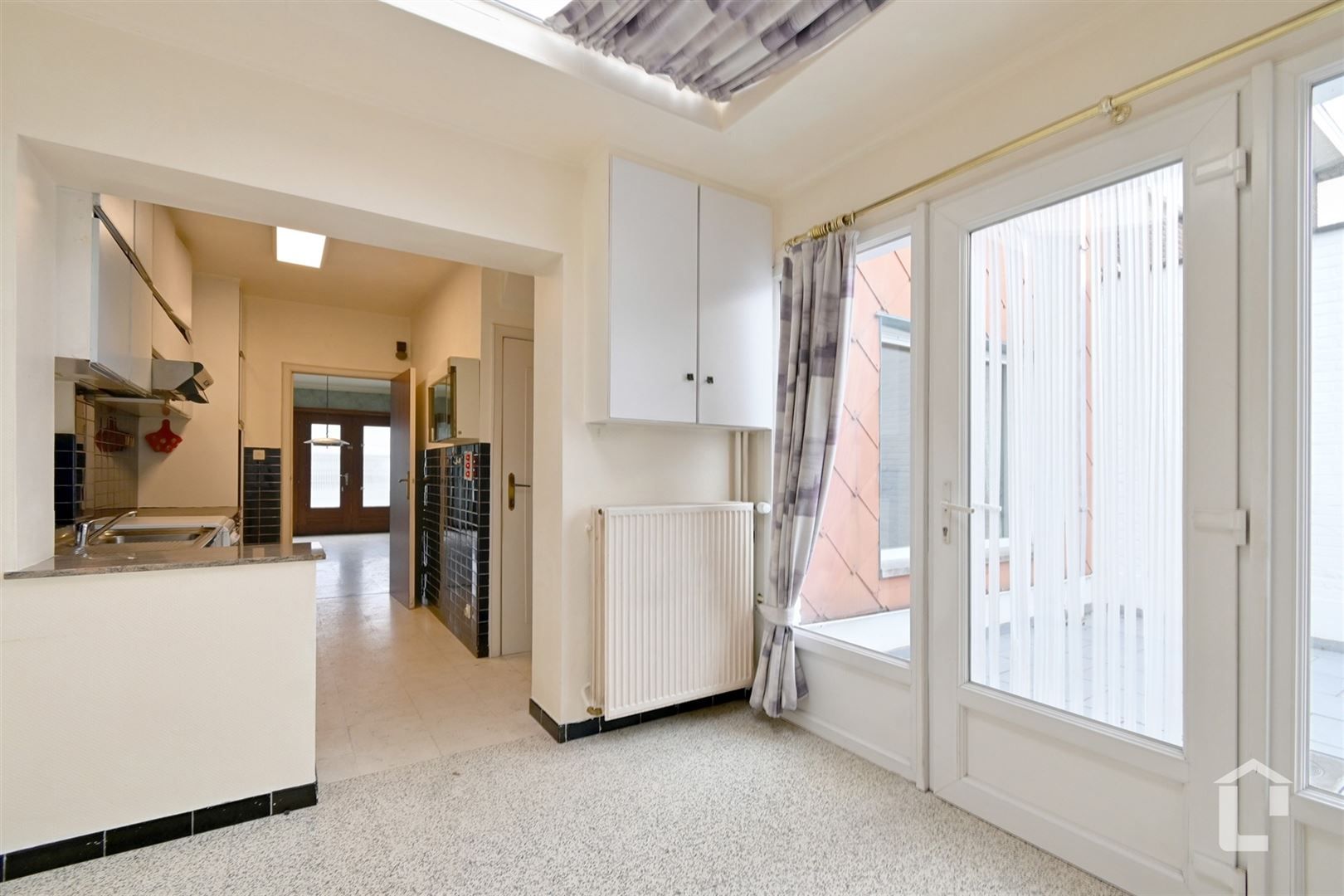 Te renoveren woning met veel potentieel nabij Zottegem foto 7