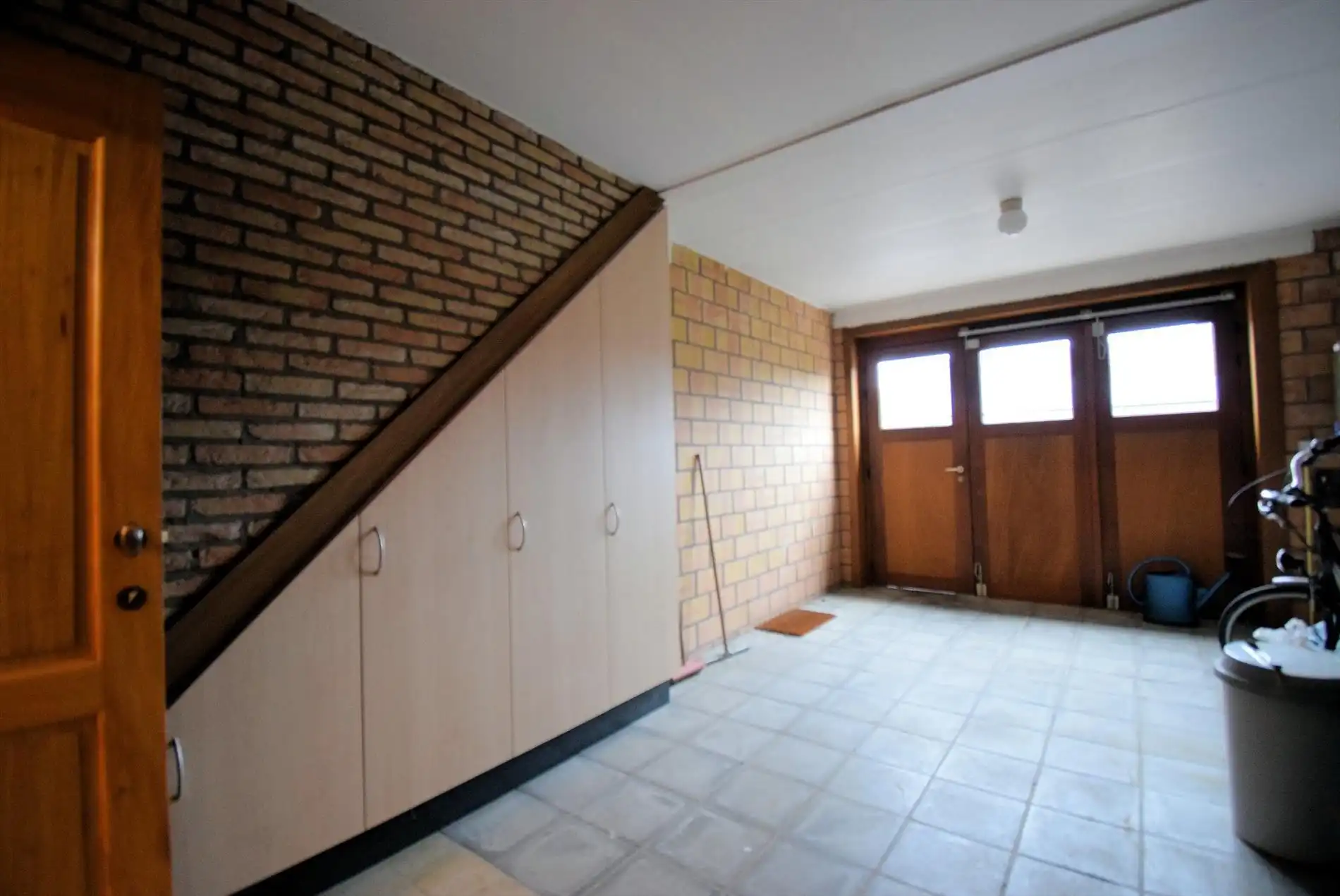 STIJLVOLLE HALFOPEN WONING NABIJ STERREBOS foto 4