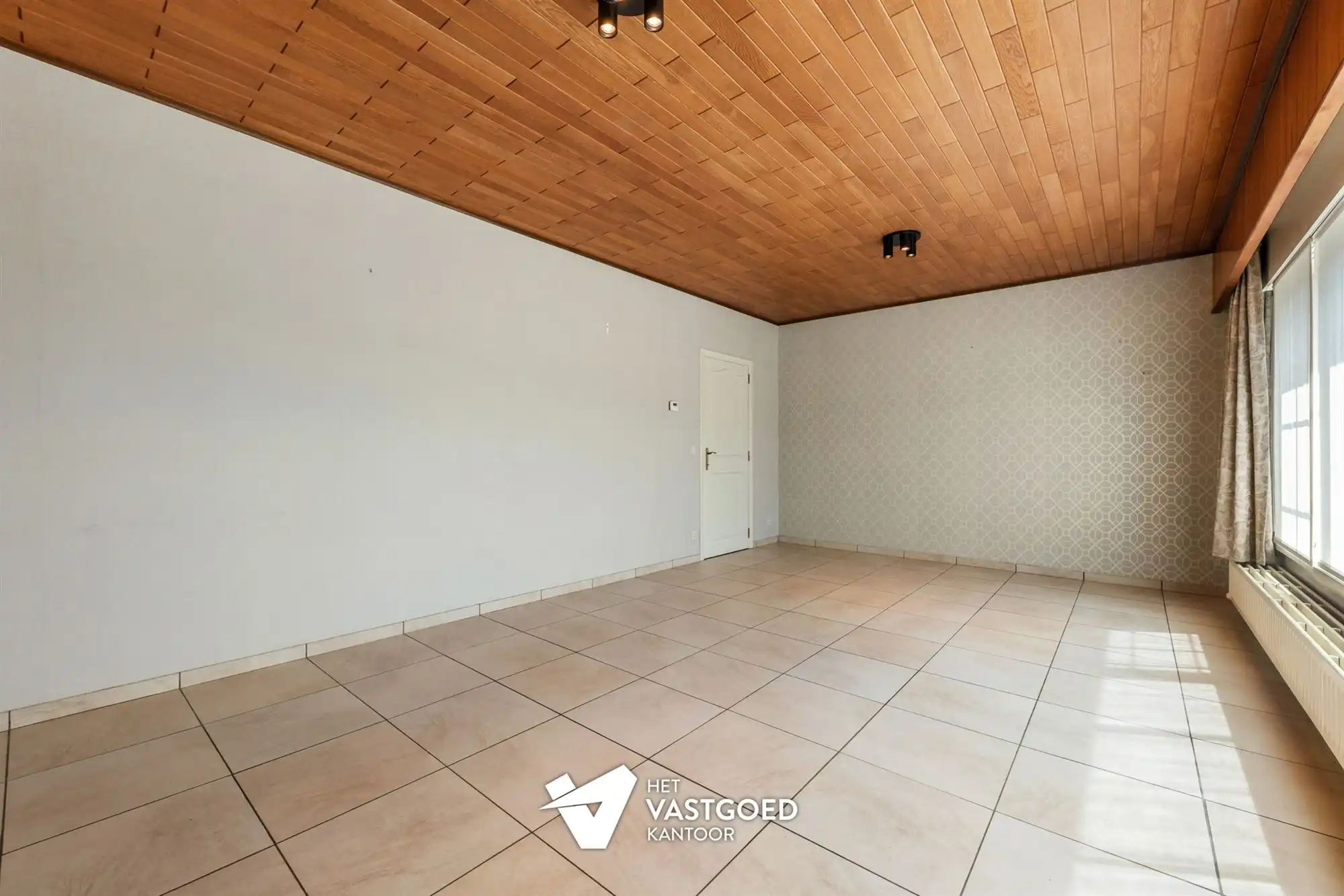 INSTAPKLARE GELIJKVLOERSE WONING OP RUSTIGE LIGGING foto 4